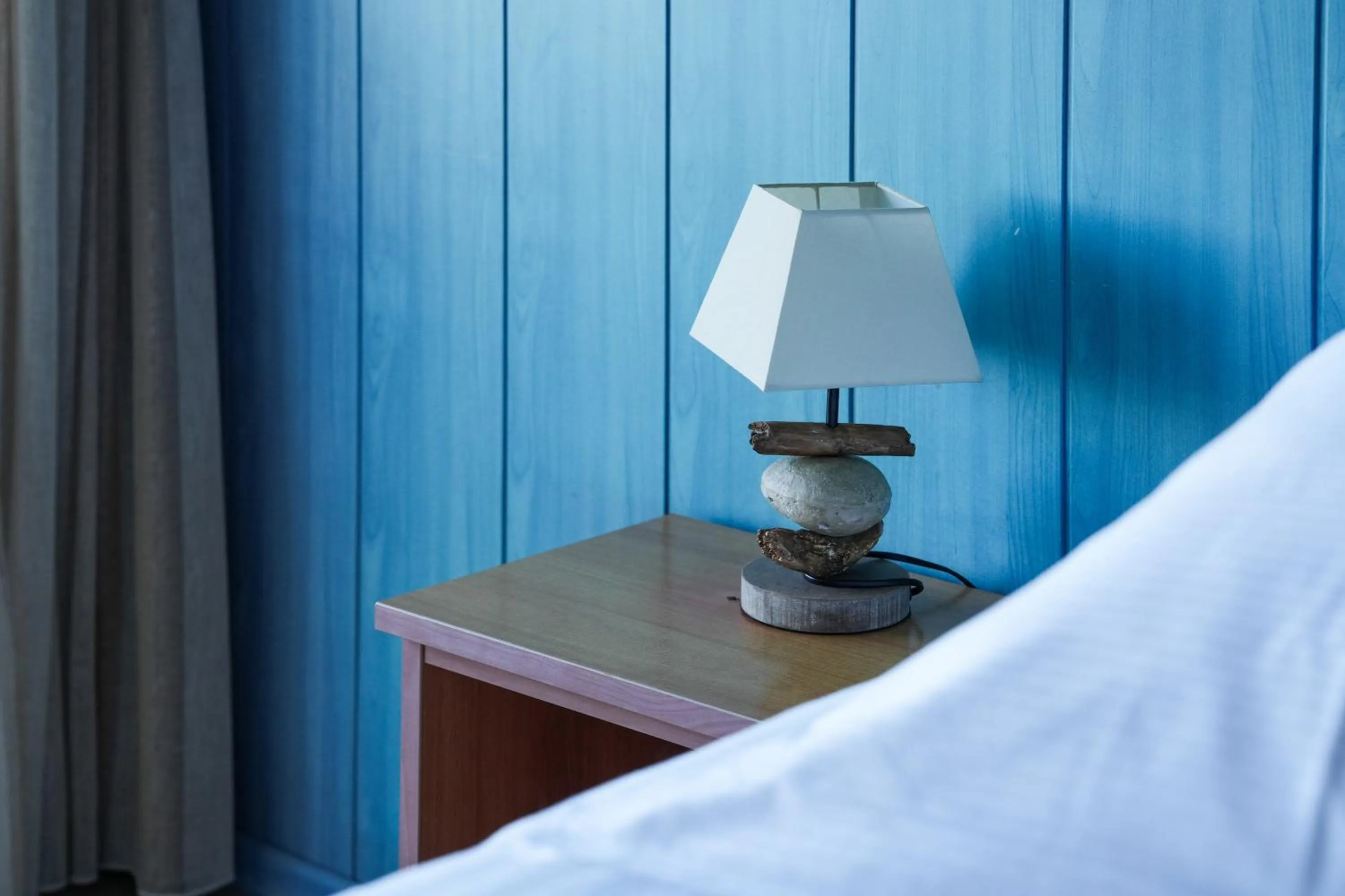 Bedroom, Bed in Hotel Le Pavillon Bleu