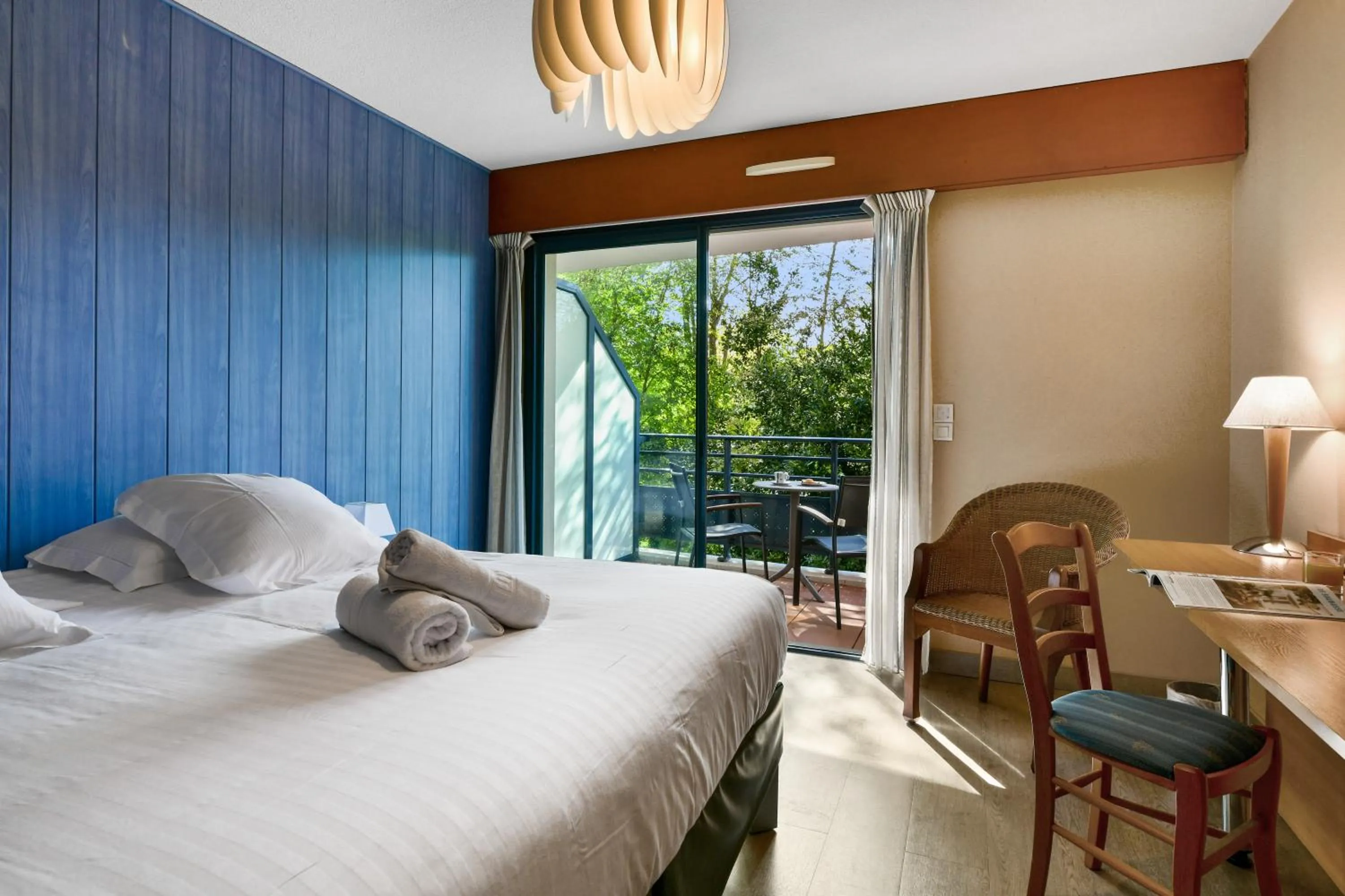 Photo of the whole room, Bed in Hotel Le Pavillon Bleu