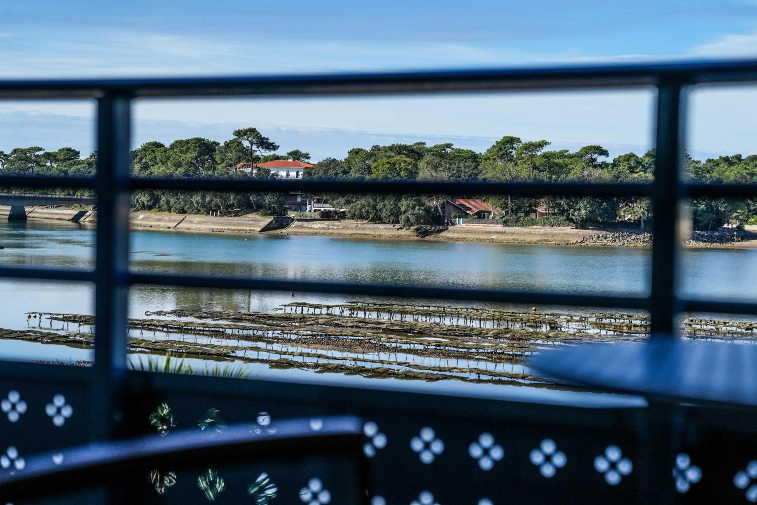 Day in Hotel Le Pavillon Bleu