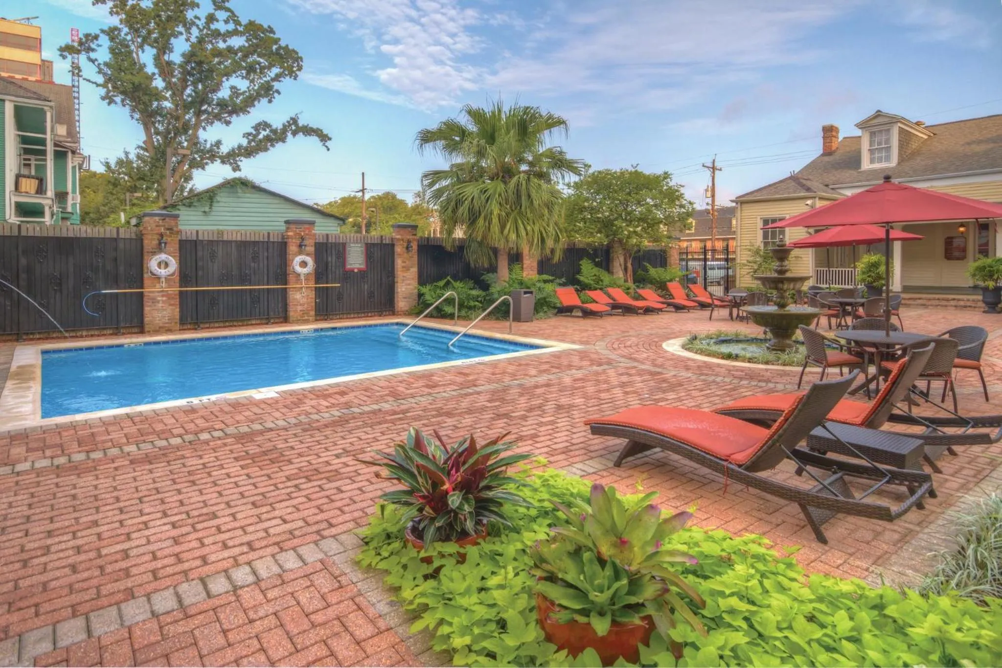 Swimming pool in Club Wyndham Avenue Plaza