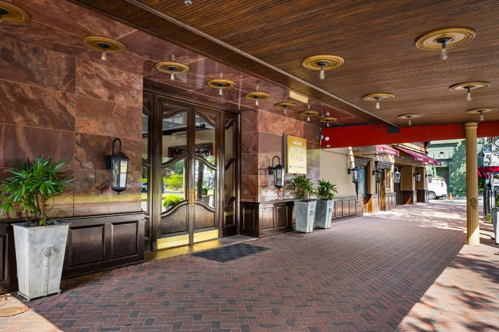 Property building in Club Wyndham Avenue Plaza