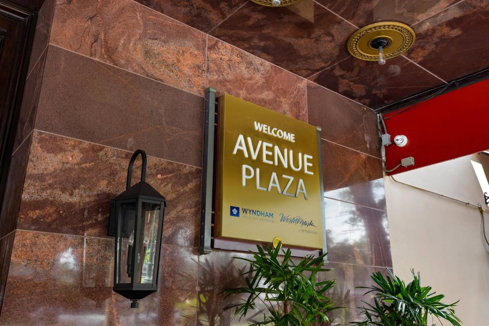 Property building in Club Wyndham Avenue Plaza