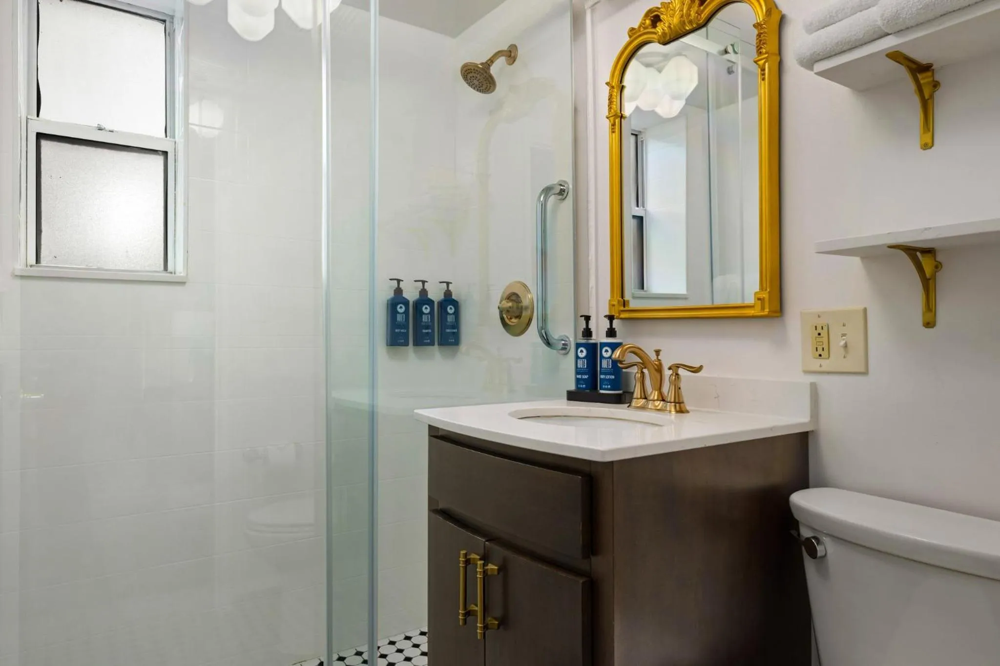 Bathroom in Club Wyndham Avenue Plaza