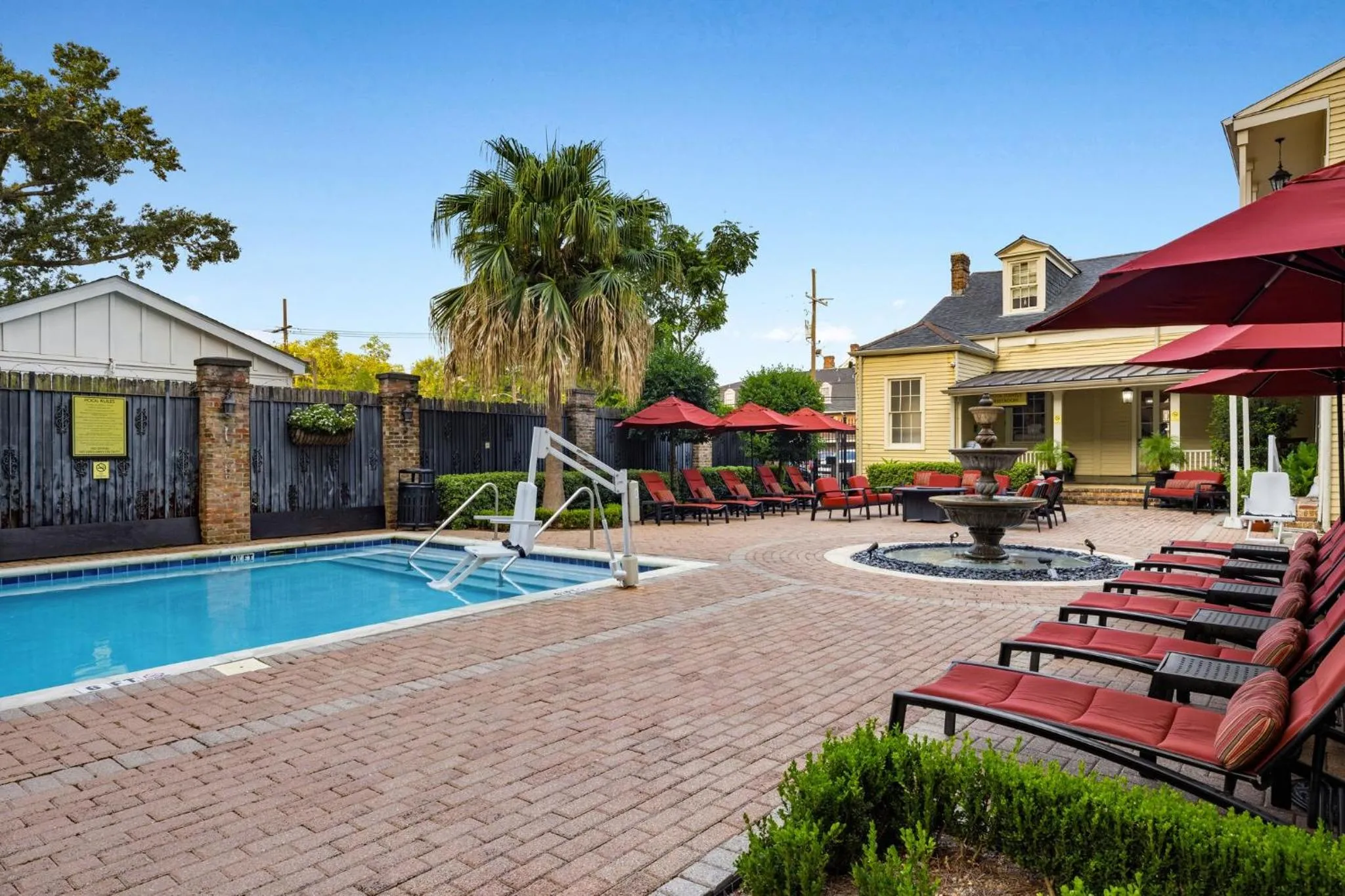 Swimming pool in Club Wyndham Avenue Plaza