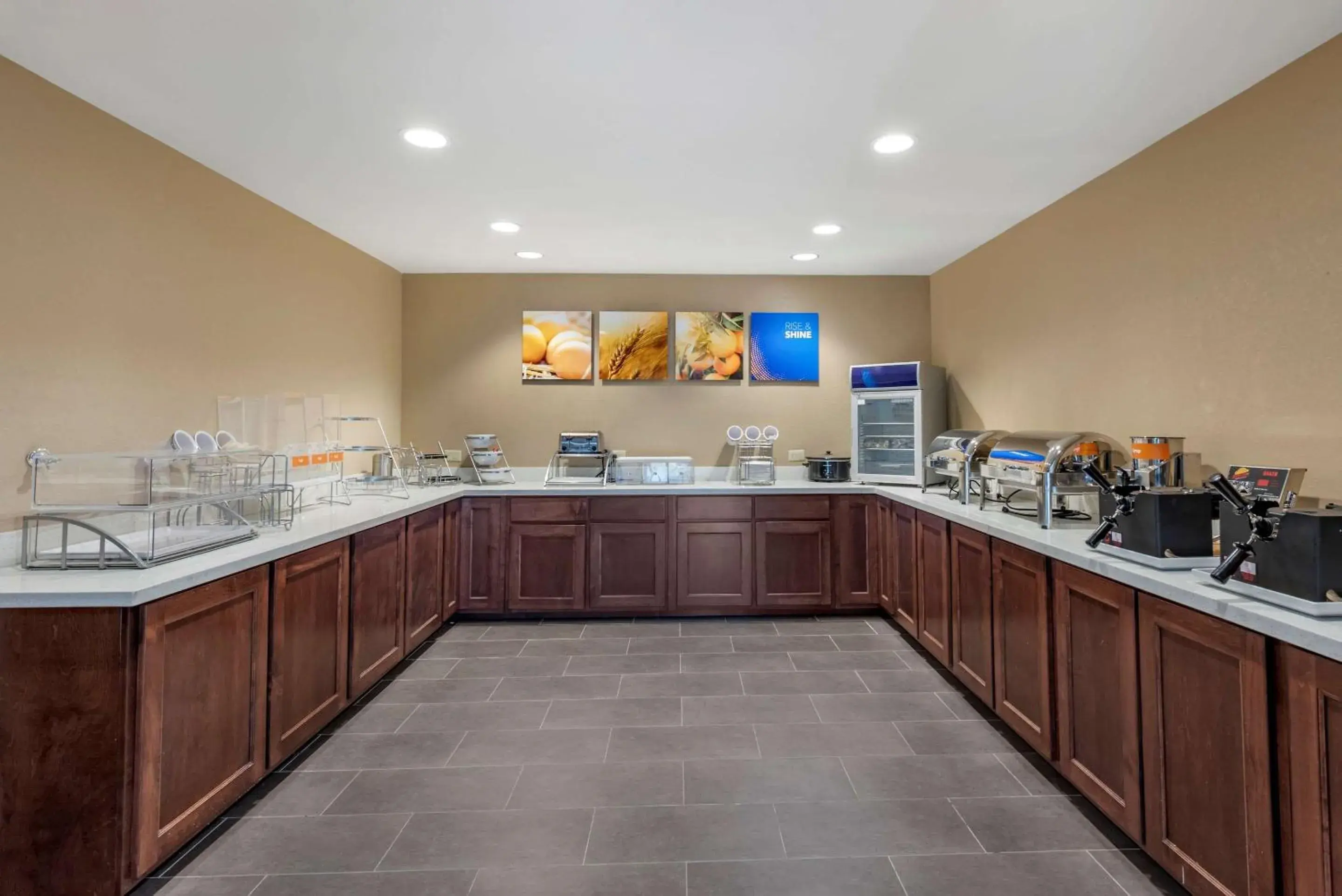 Restaurant/places to eat in Comfort Suites Dry Ridge Restaurant/places to eat in Comfort Suites Dry Ridge