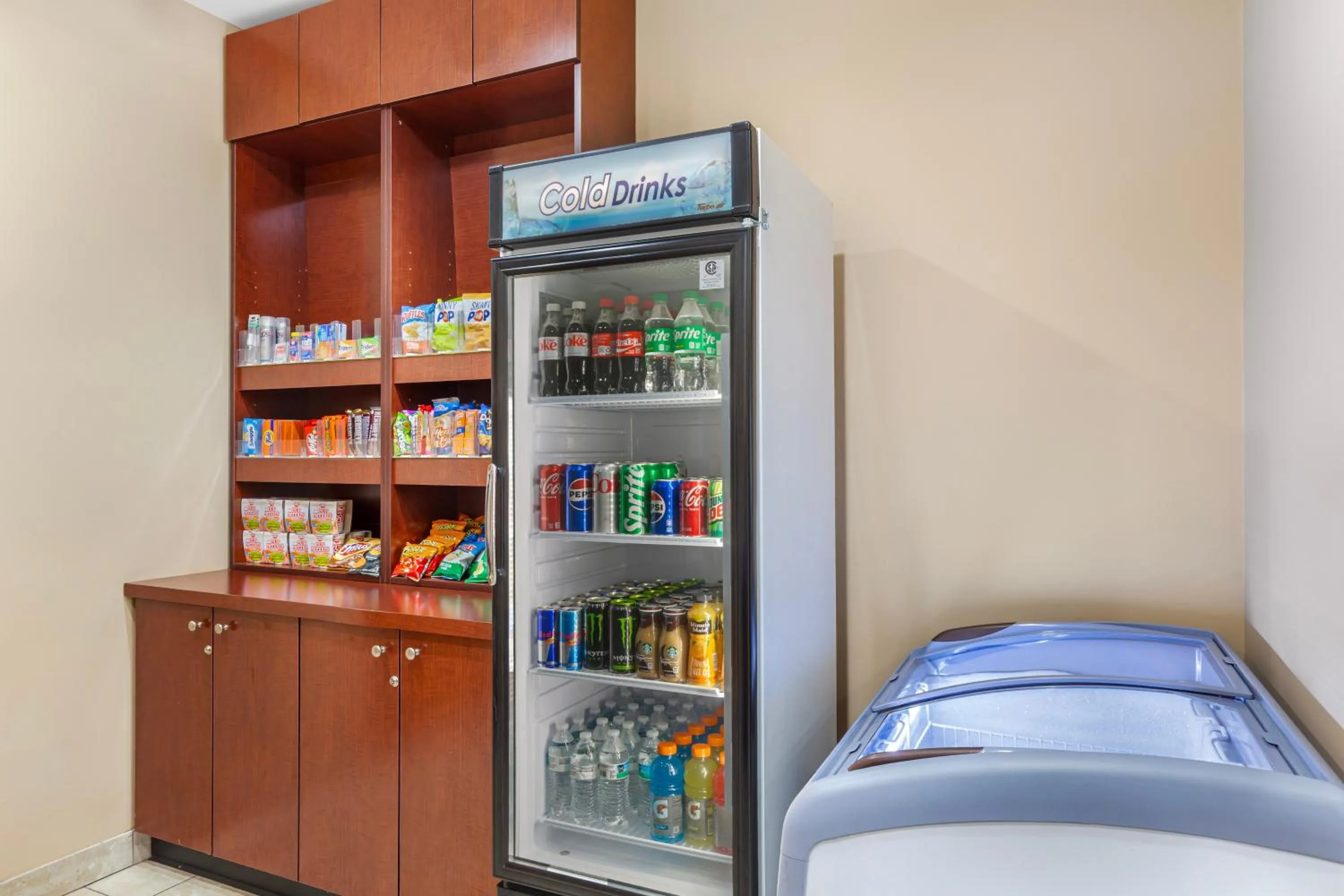 vending machine in Comfort Suites Greensboro-High Point