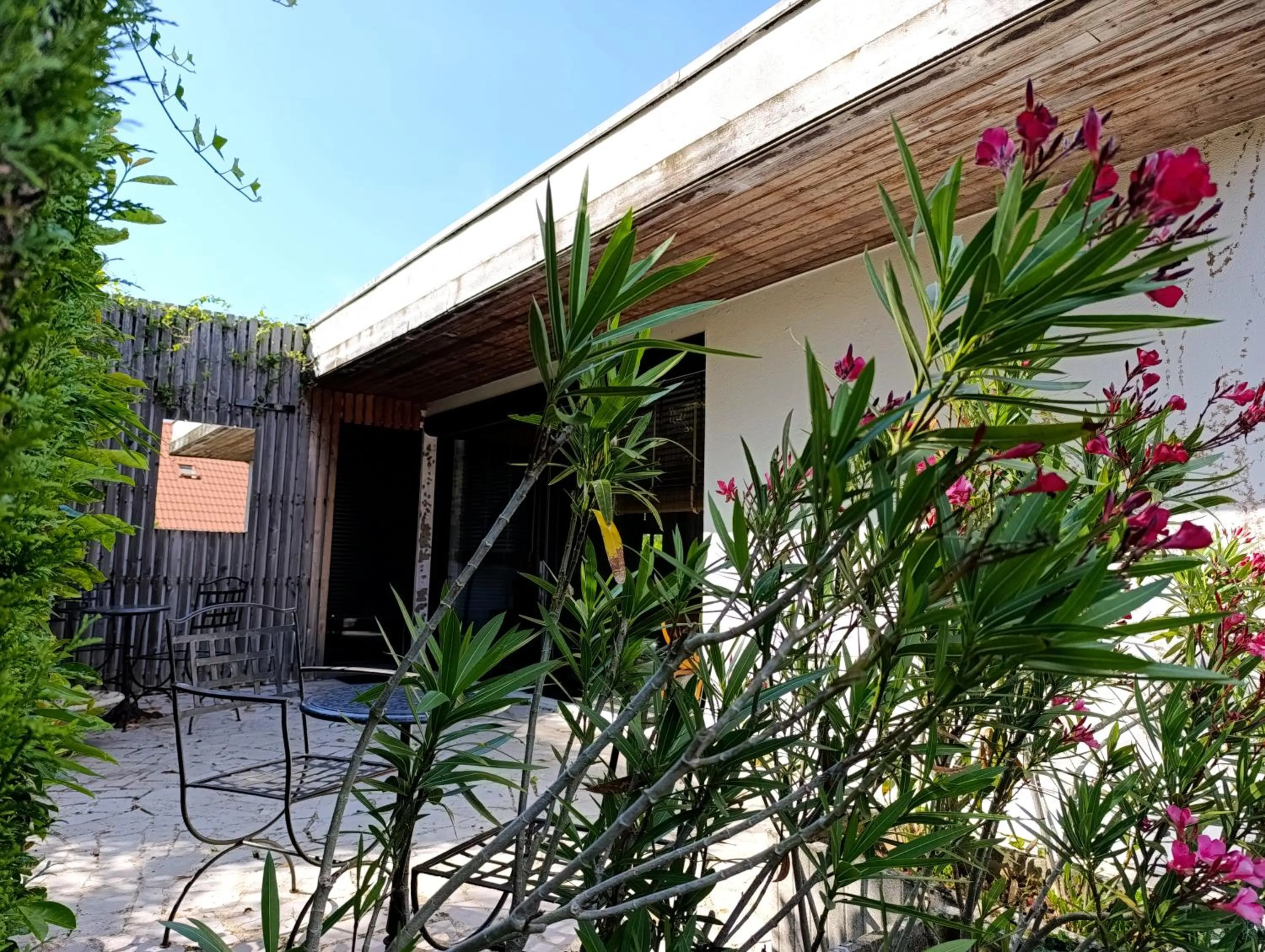 Property building in Chambres d'hôtes La Tribu