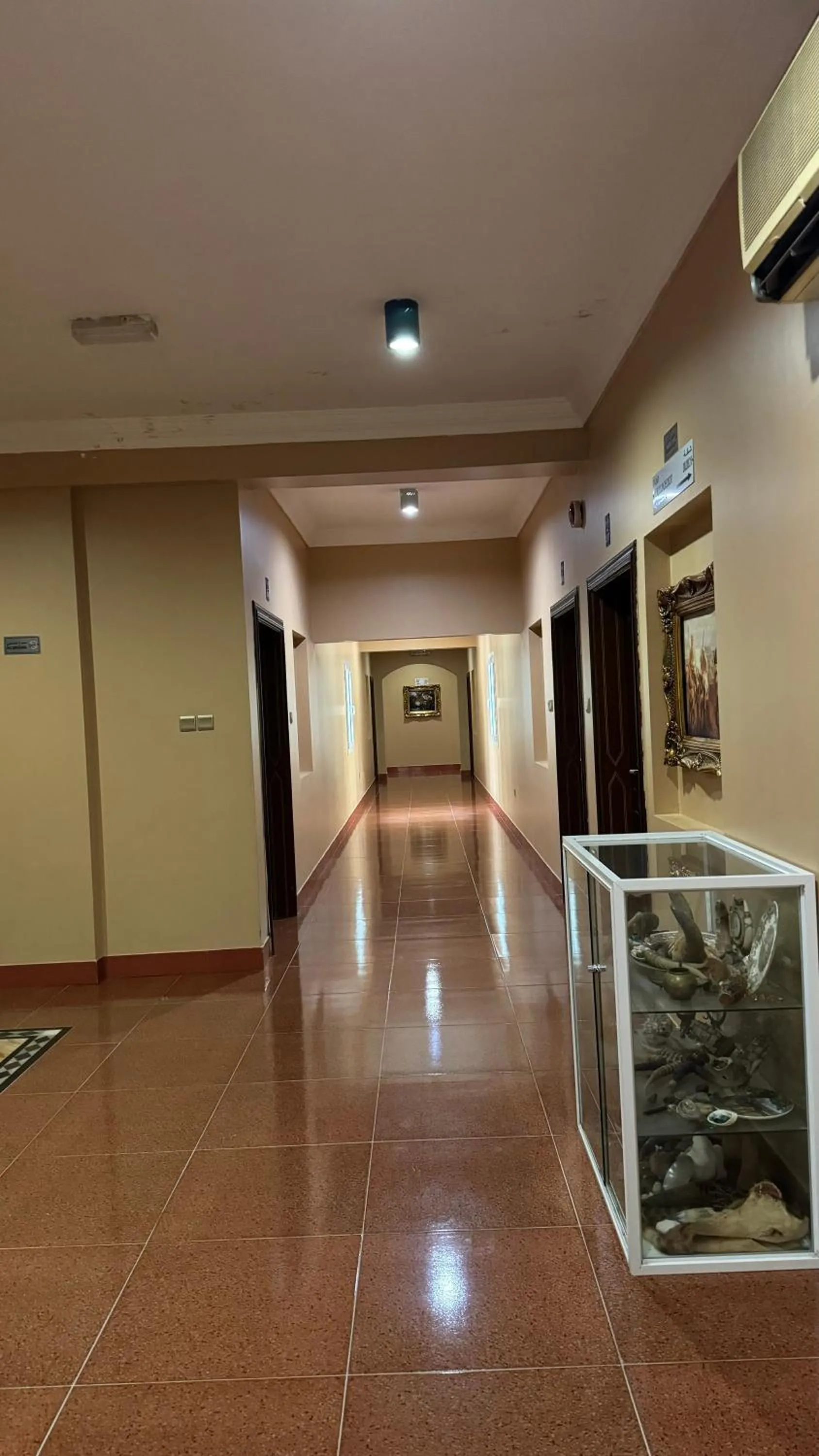 Gulf Crown Hotel Apartment