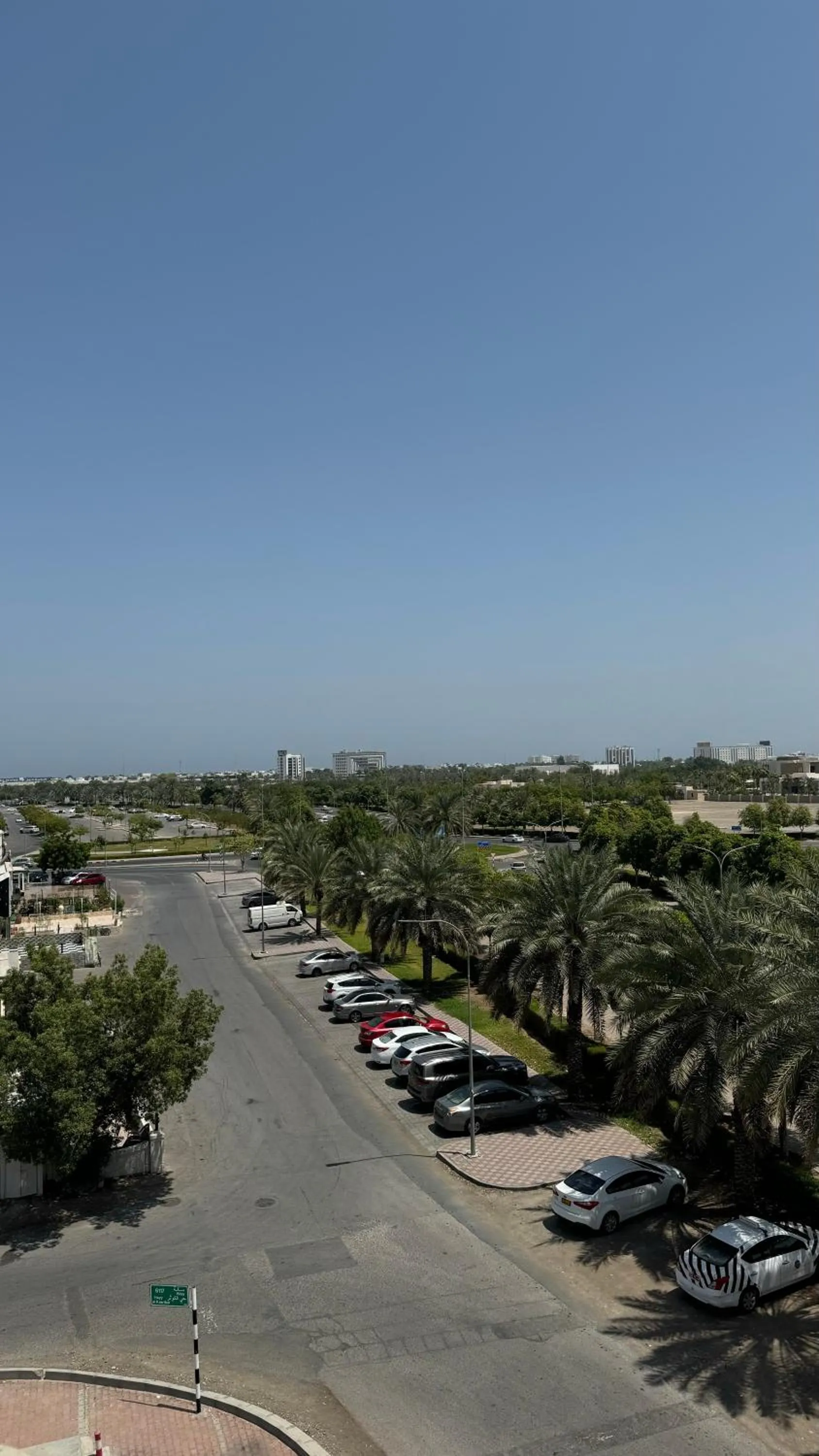 Gulf Crown Hotel Apartment