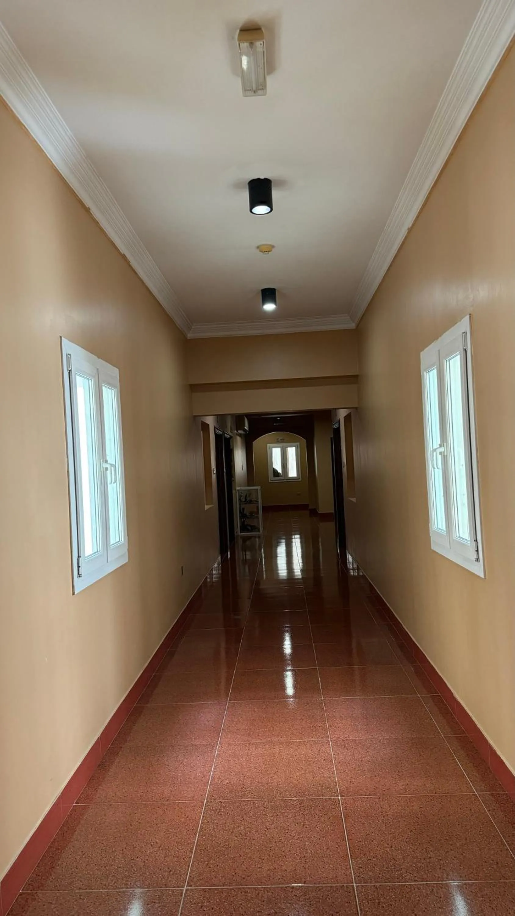 Gulf Crown Hotel Apartment