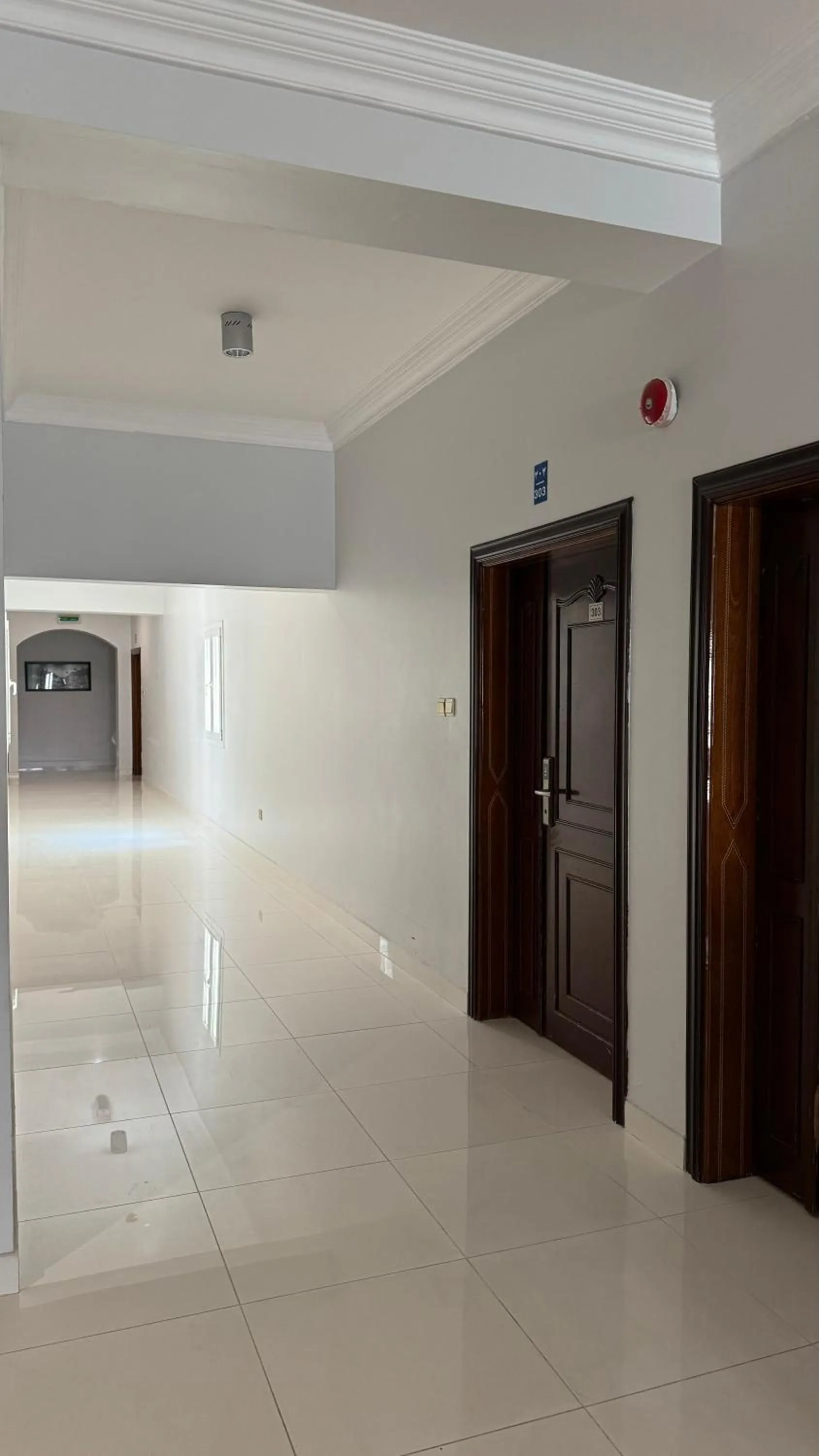 Gulf Crown Hotel Apartment
