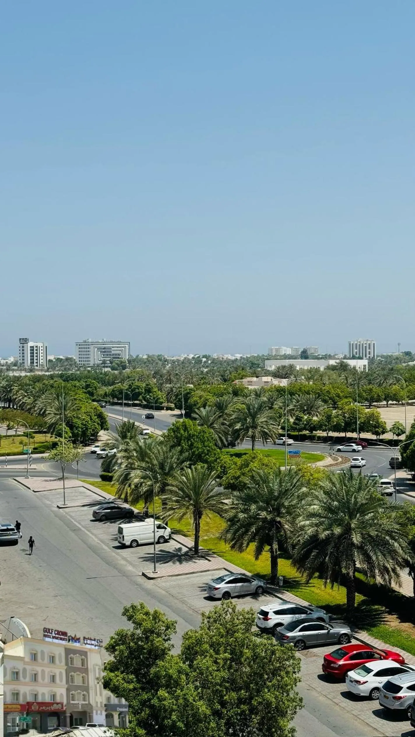 Gulf Crown Hotel Apartment