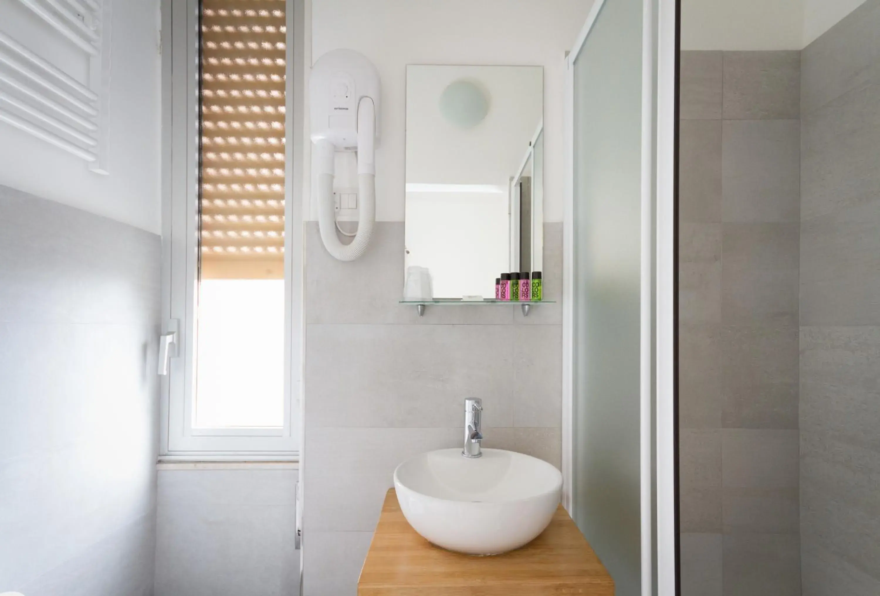 Triple Room in Hotel Spot Varazze Triple Room in Hotel Spot Varazze