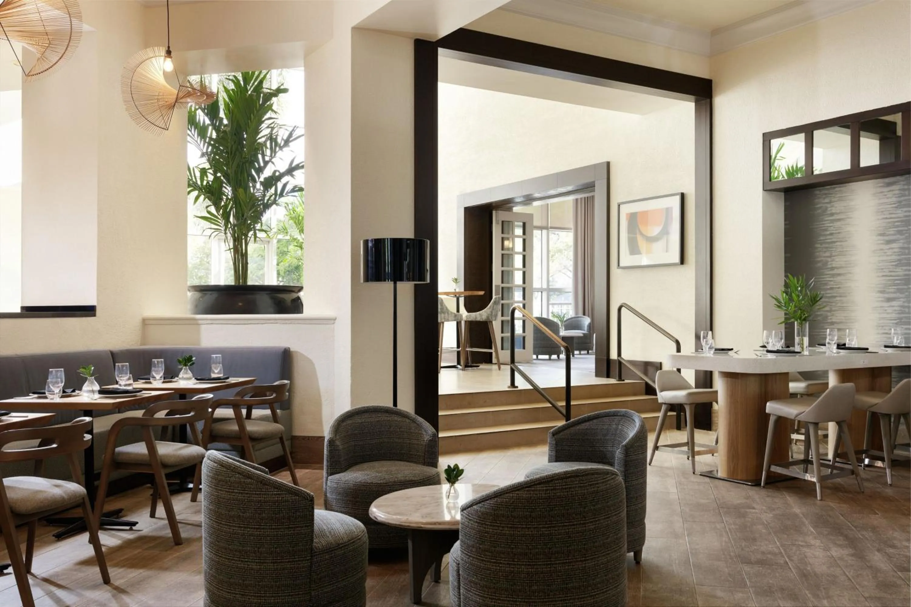 Lounge or bar in The Westin Fort Lauderdale