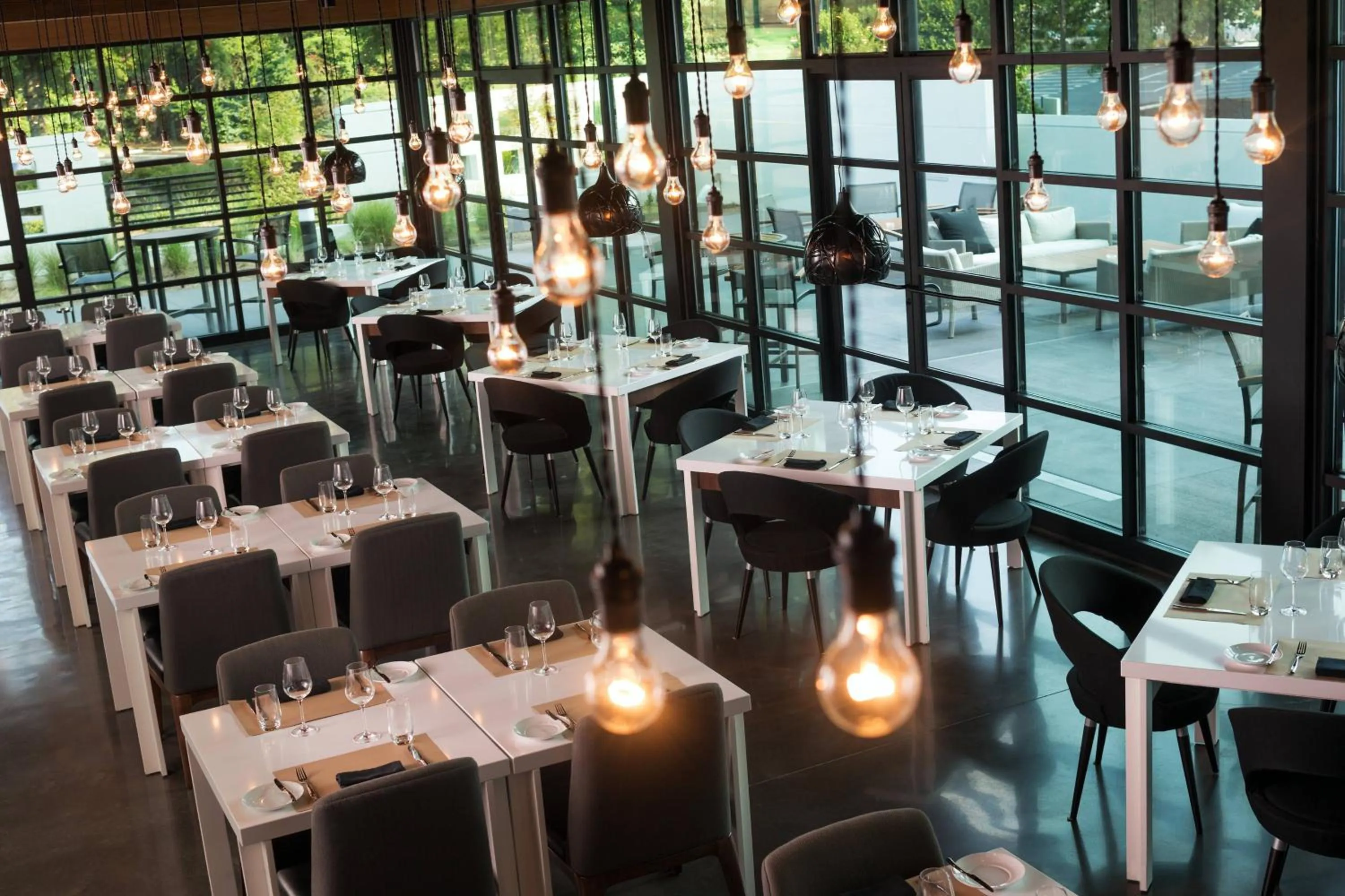 Restaurant/places to eat in Le Meridien Atlanta Perimeter