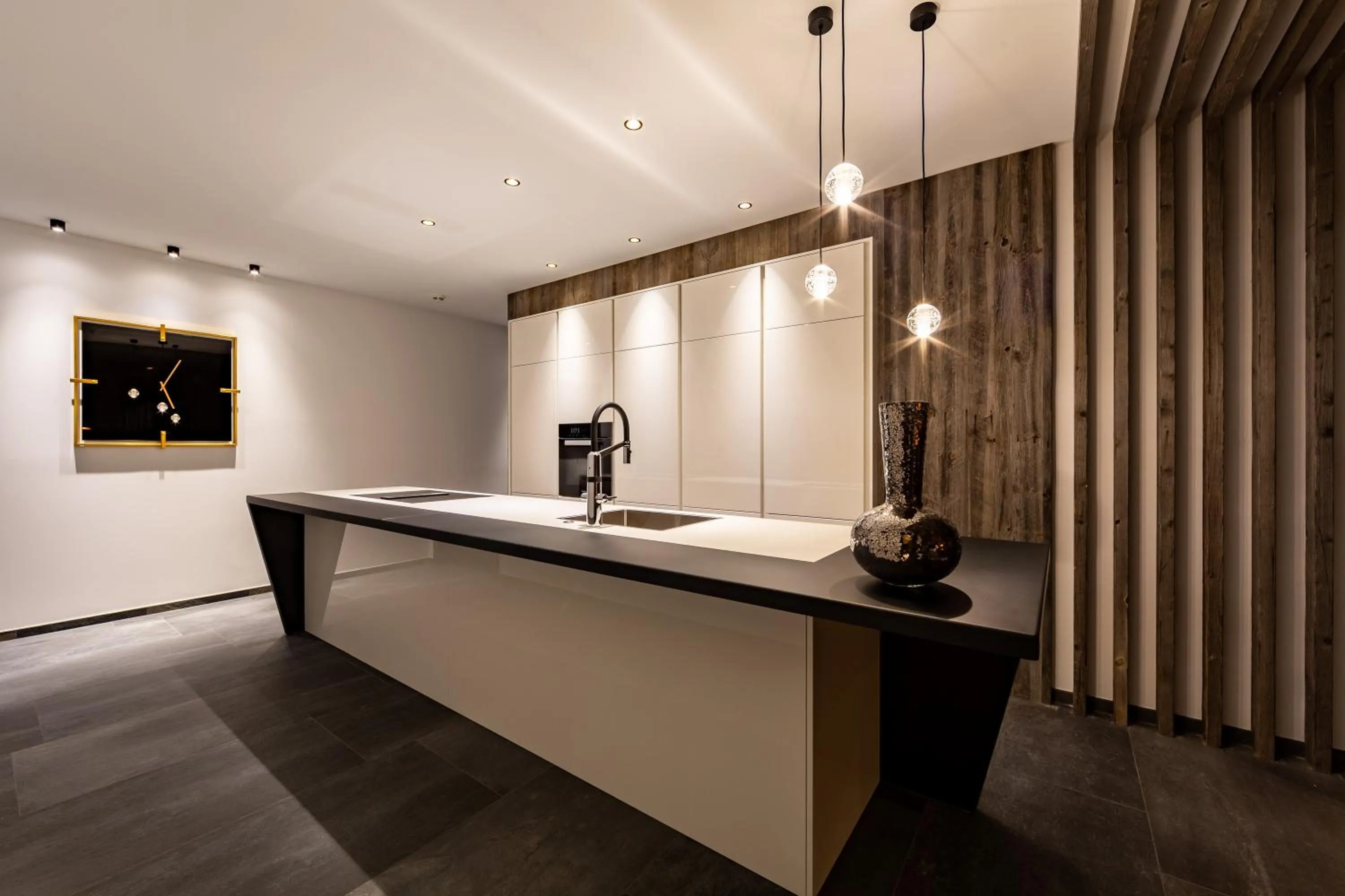 Kitchen or kitchenette in LUVA Resorts Kappl - Chalet K