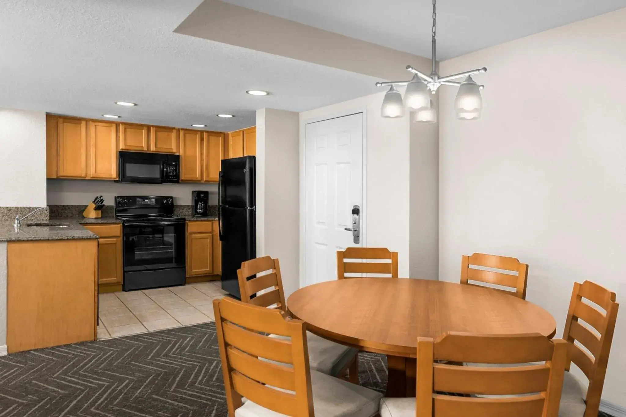 Restaurant/places to eat in Club Wyndham Palm-Aire Restaurant/places to eat in Club Wyndham Palm-Aire