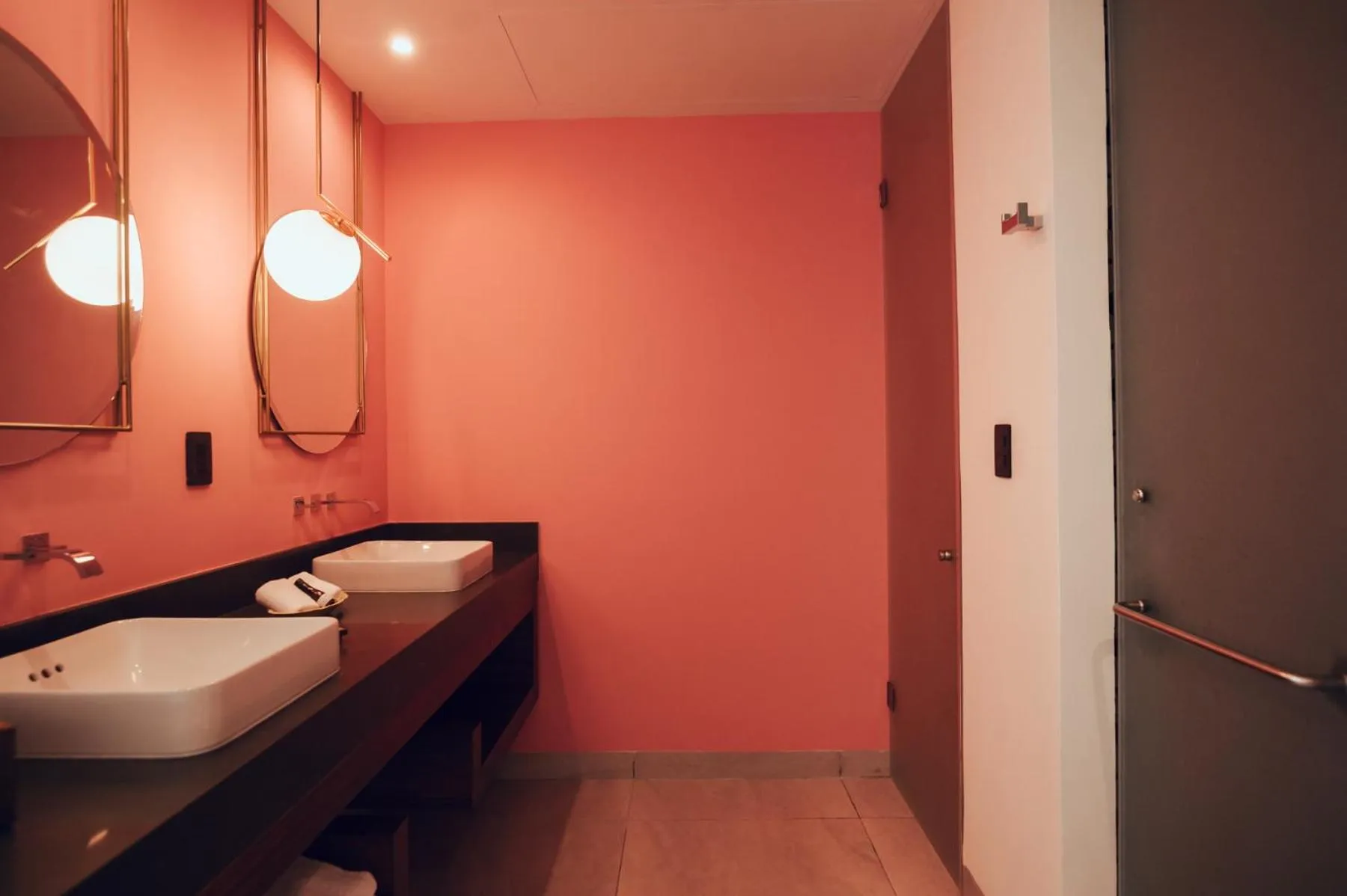 Bathroom in CALIXTA Hotel