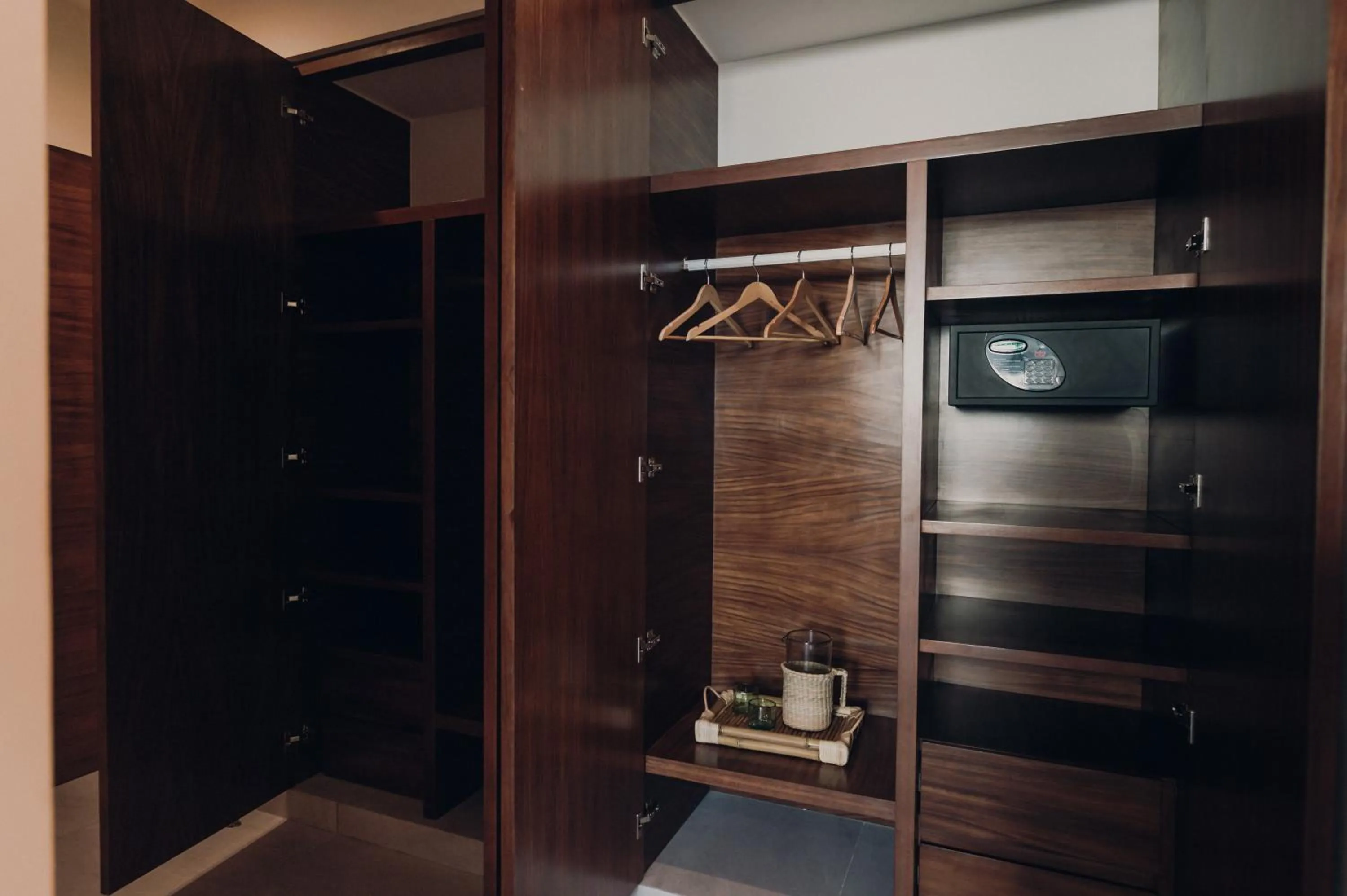 wardrobe in CALIXTA Hotel