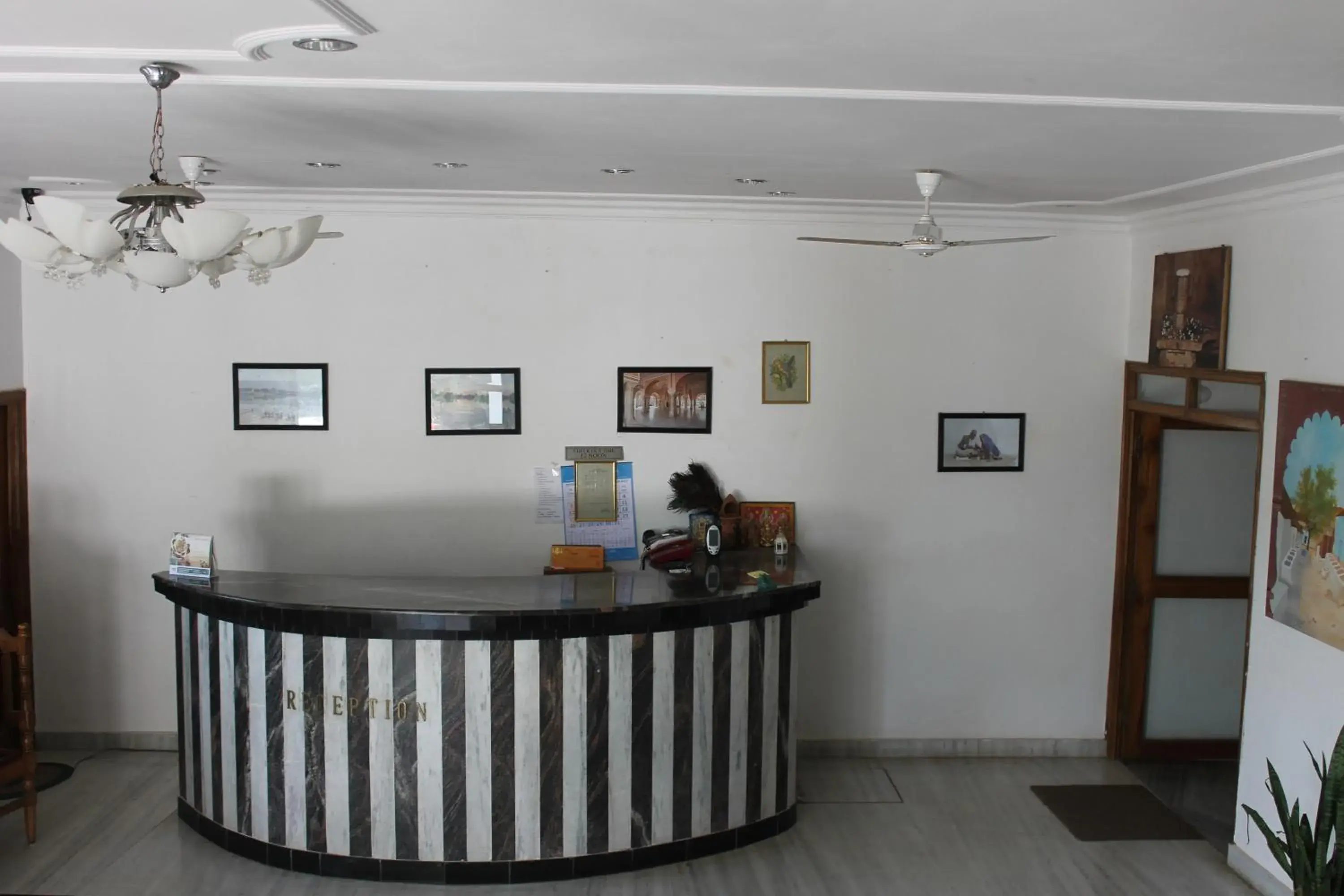 Lobby or reception in Hotel isabel Palace Lobby or reception in Hotel isabel Palace