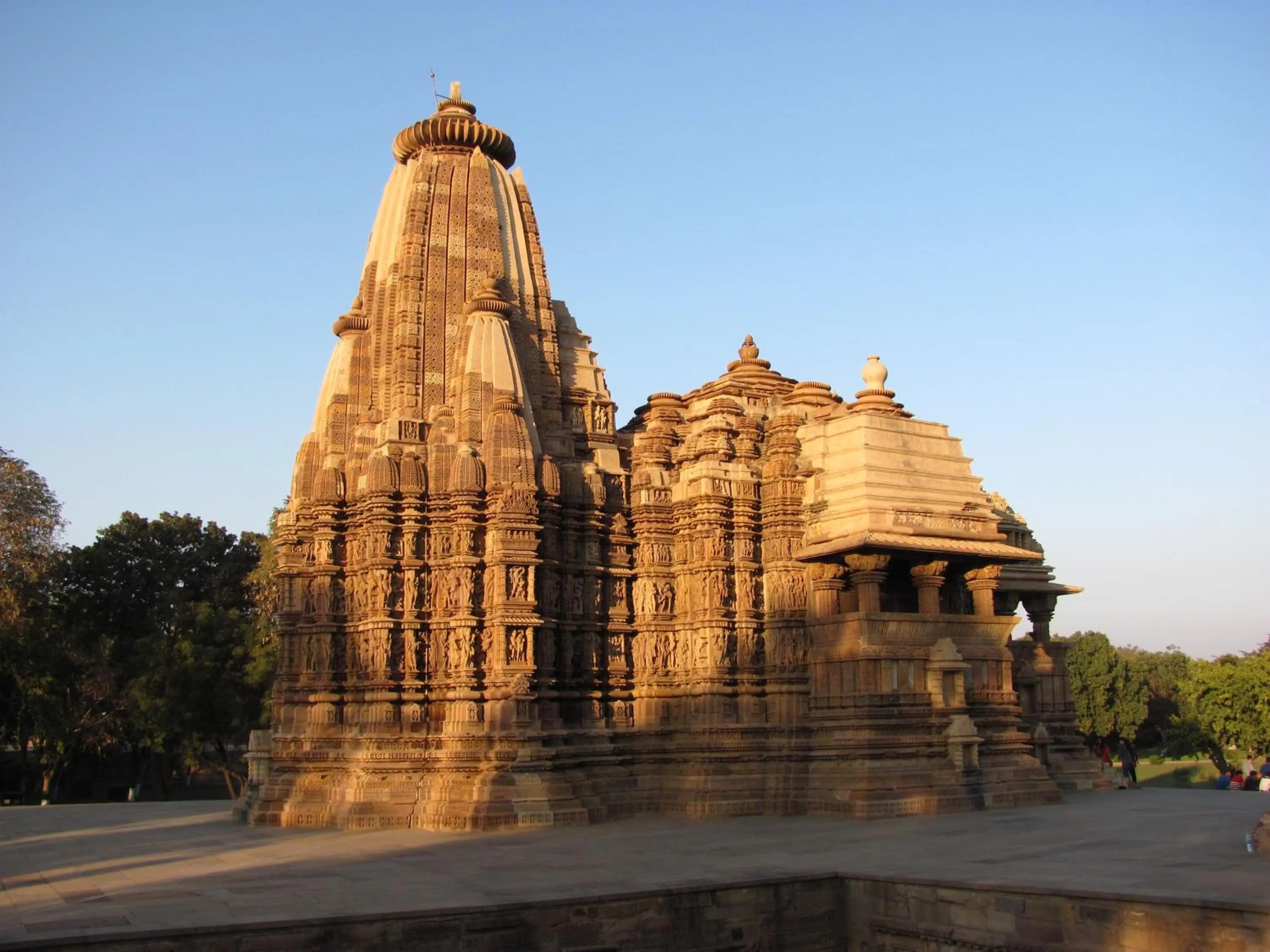 On site in Hotel isabel Palace