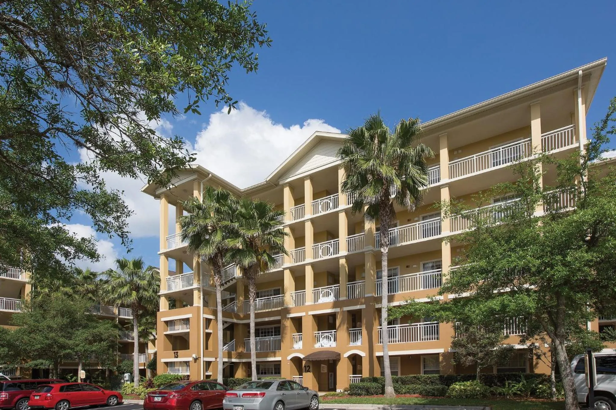 Property building in Club Wyndham Cypress Palms