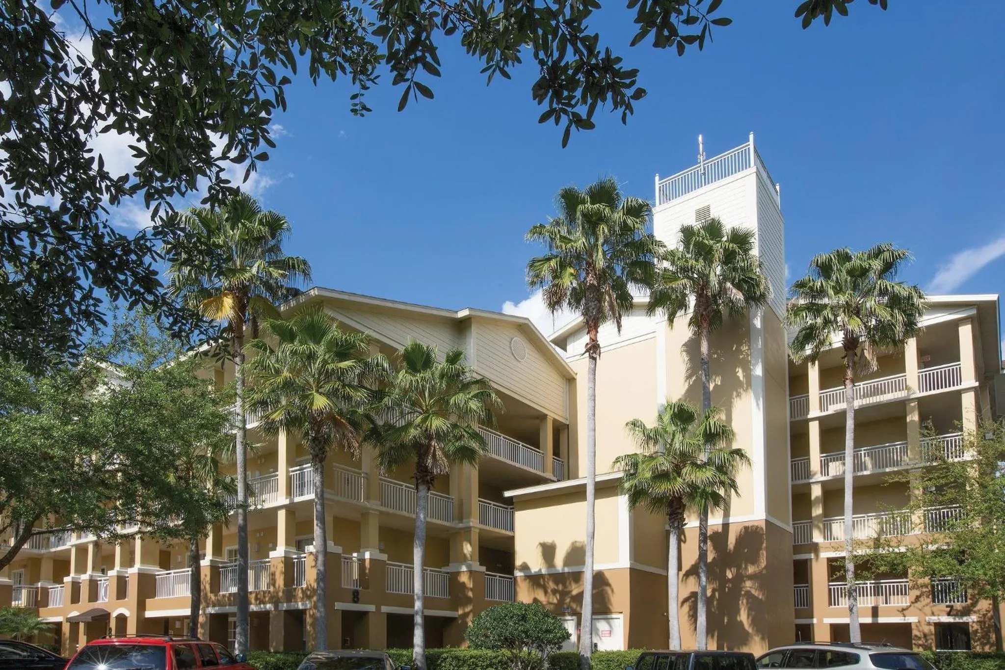 Property building in Club Wyndham Cypress Palms