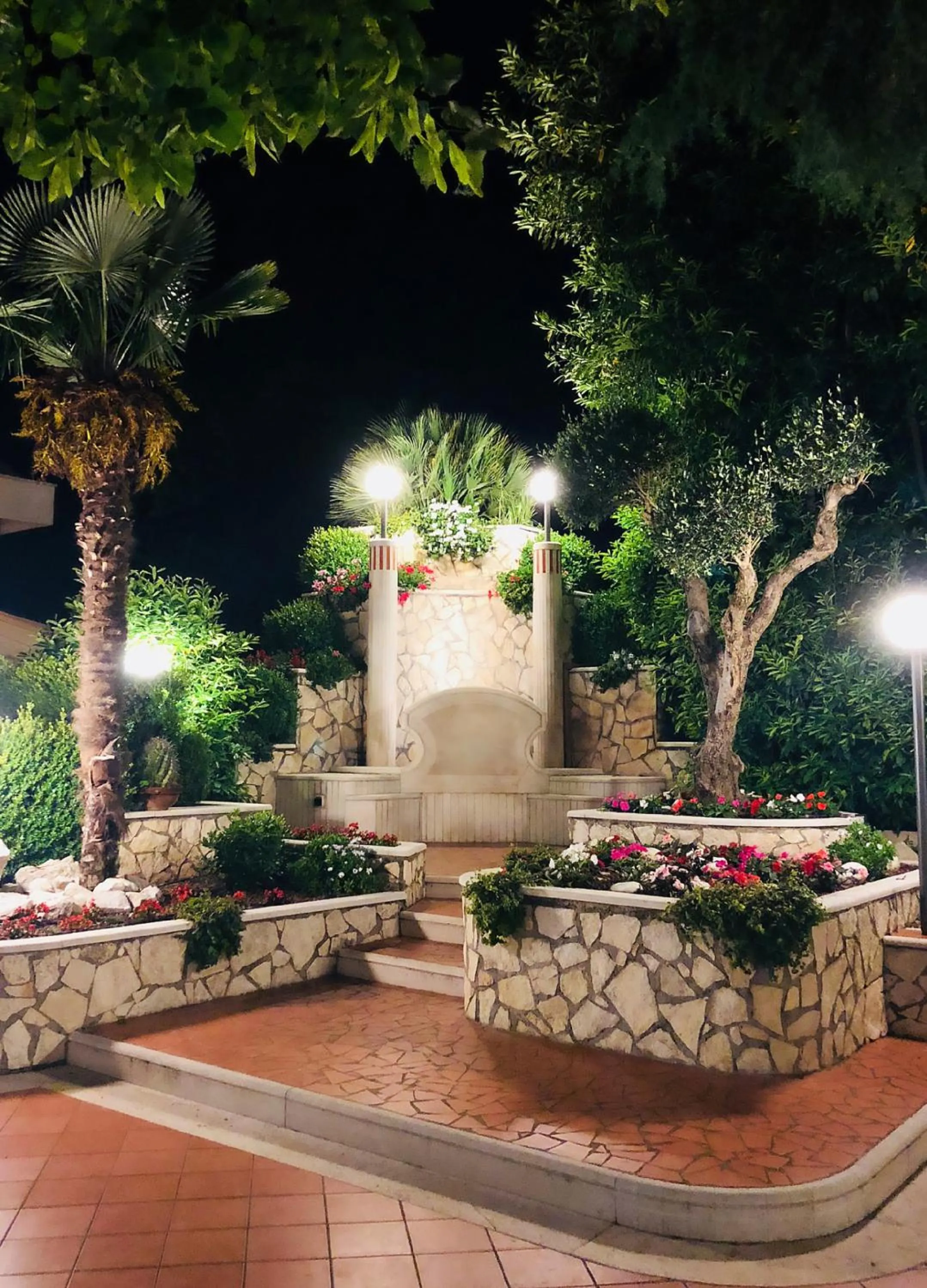 Garden in Yellow Park Hotel