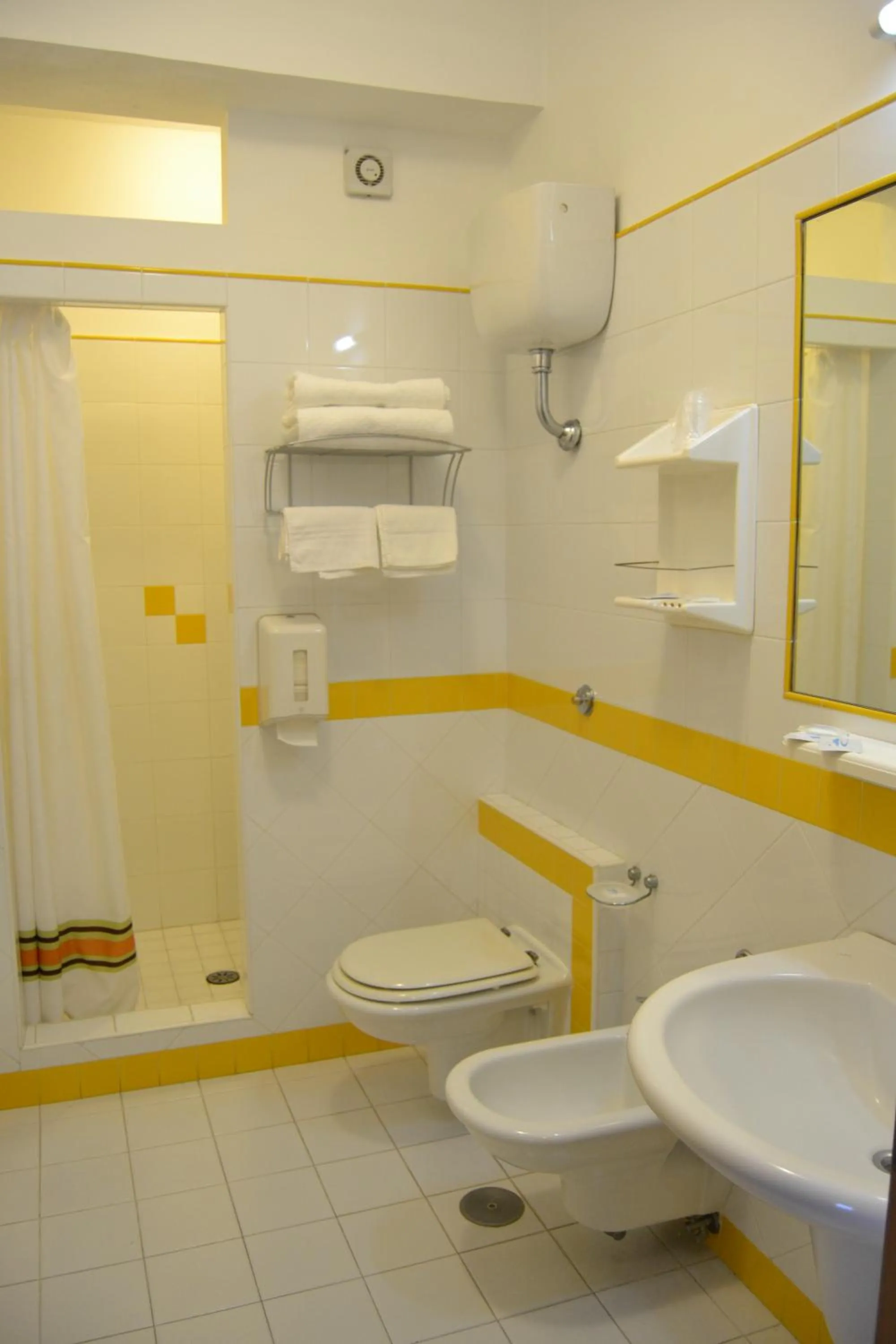Bathroom in Yellow Park Hotel