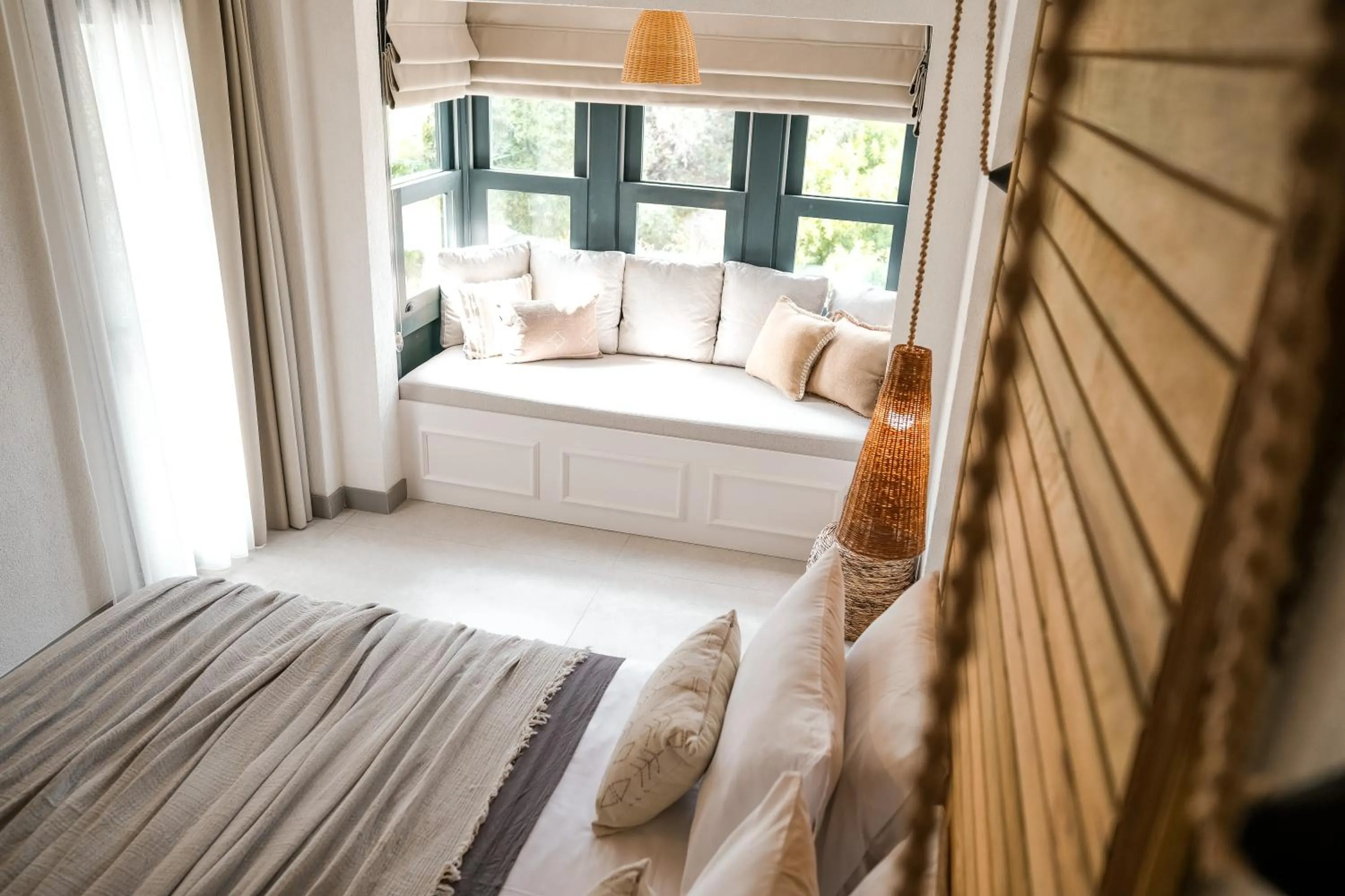 Photo of the whole room, Bed in Derin Alacati