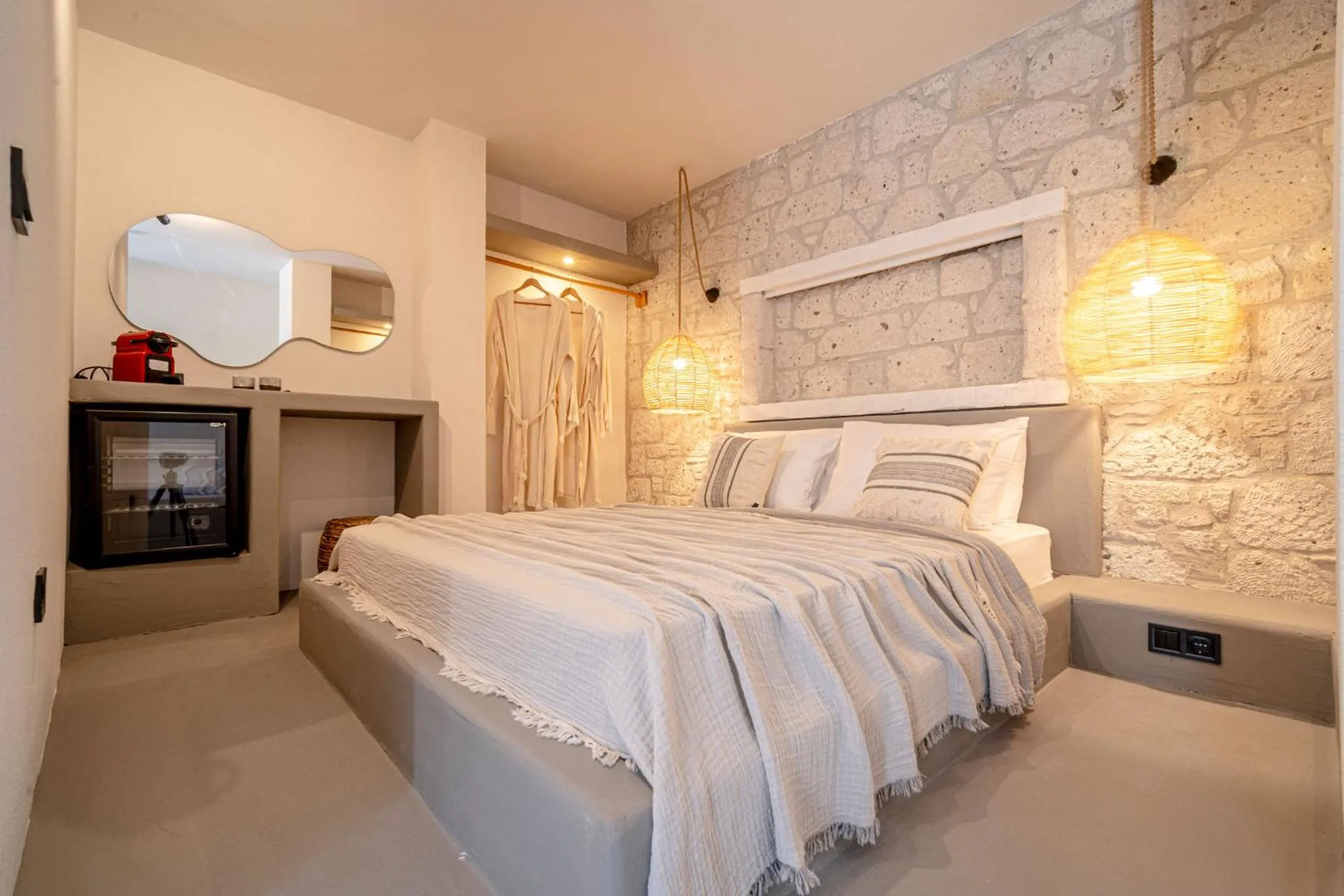 Bed in Derin Alacati