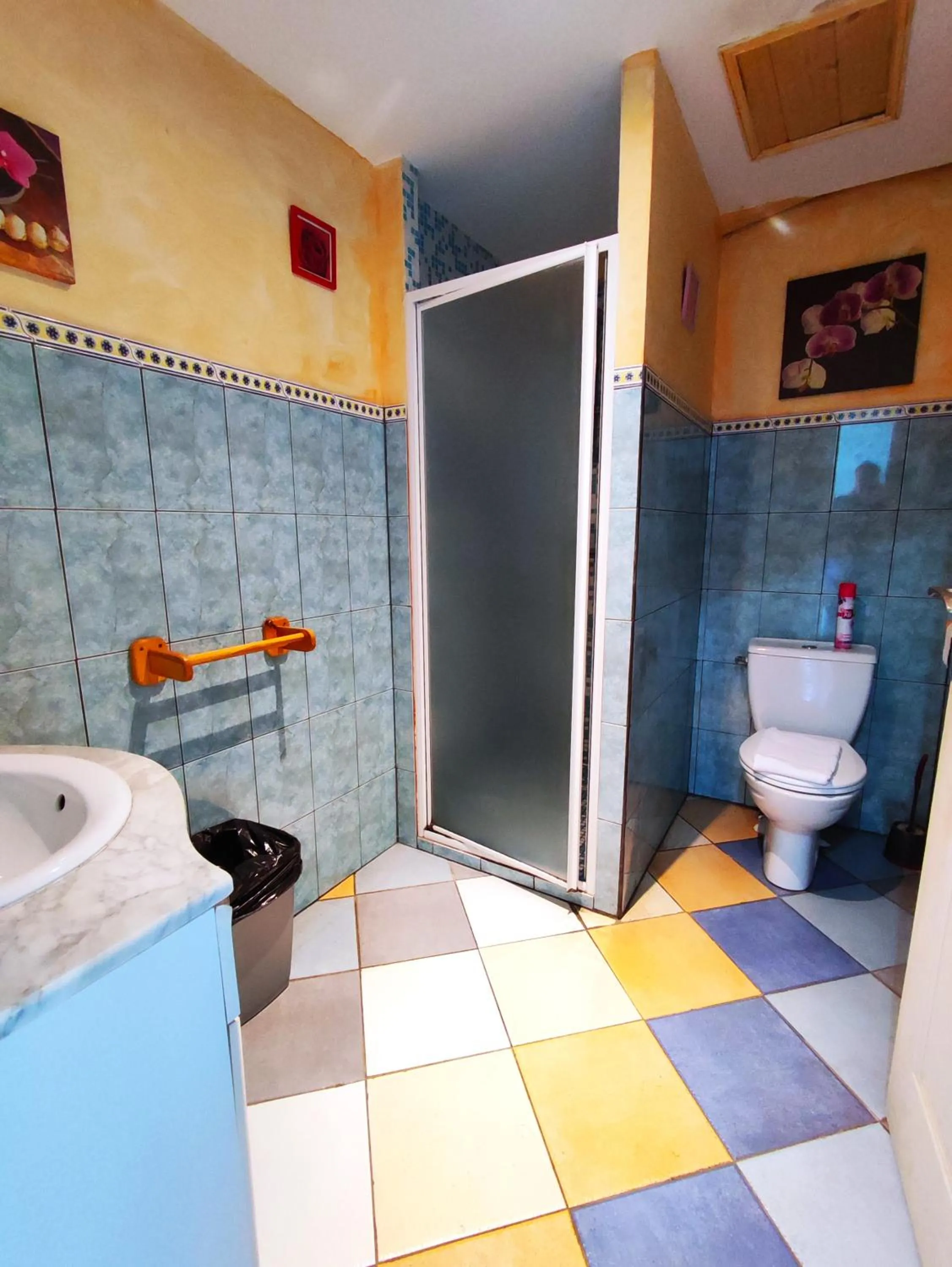 Bathroom in La Maison de Tari