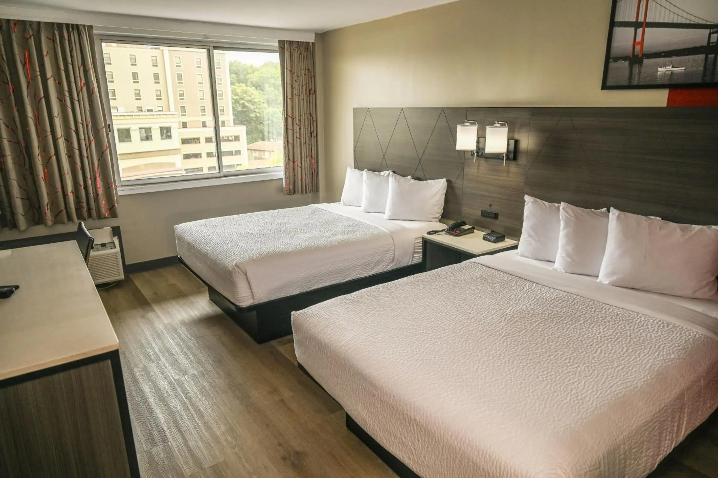 Photo of the whole room, Bed in Ramada by Wyndham North Bergen Photo of the whole room, Bed in Ramada by Wyndham North Bergen