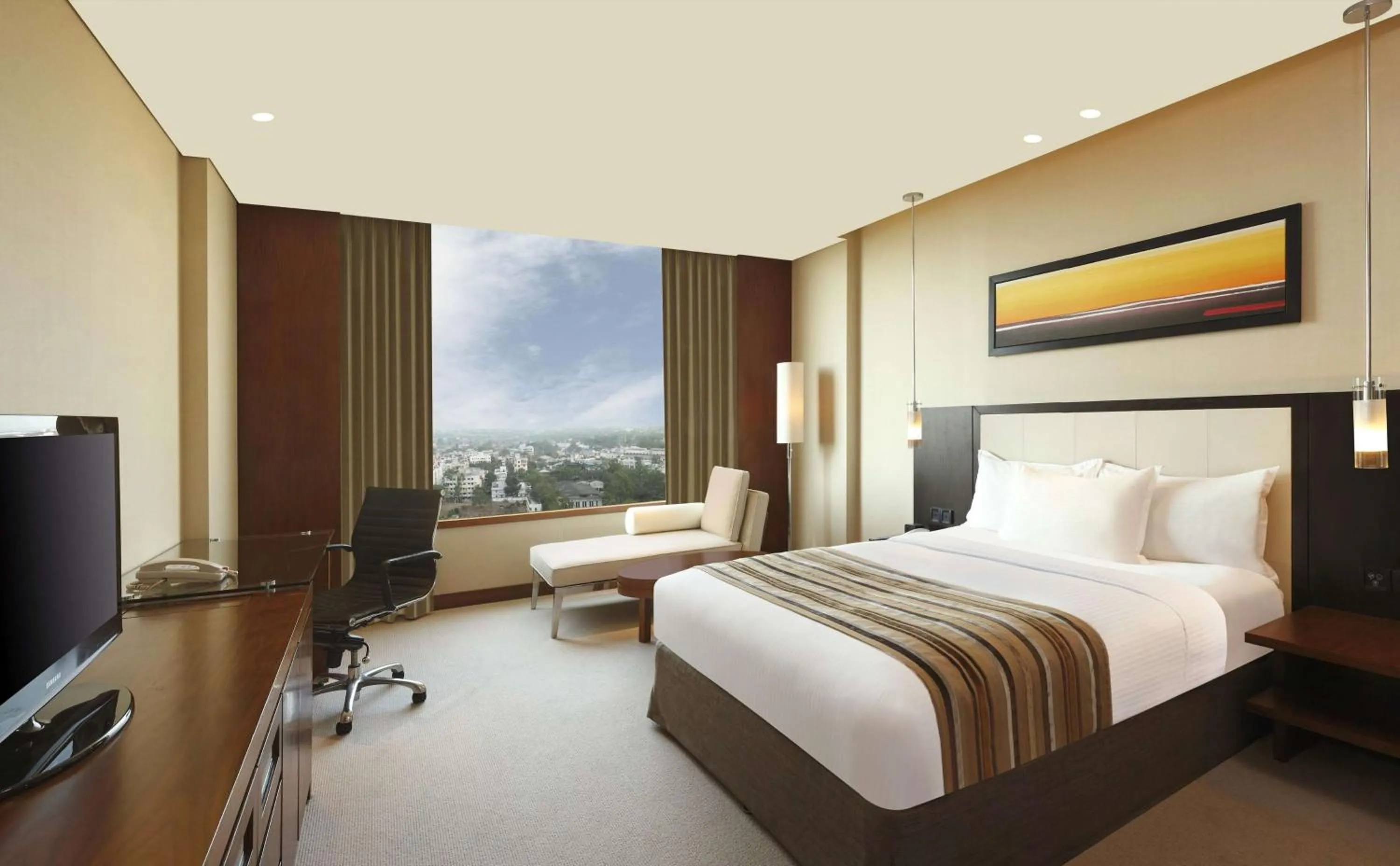 Bedroom, Bed in DoubleTree by Hilton-Pune Chinchwad