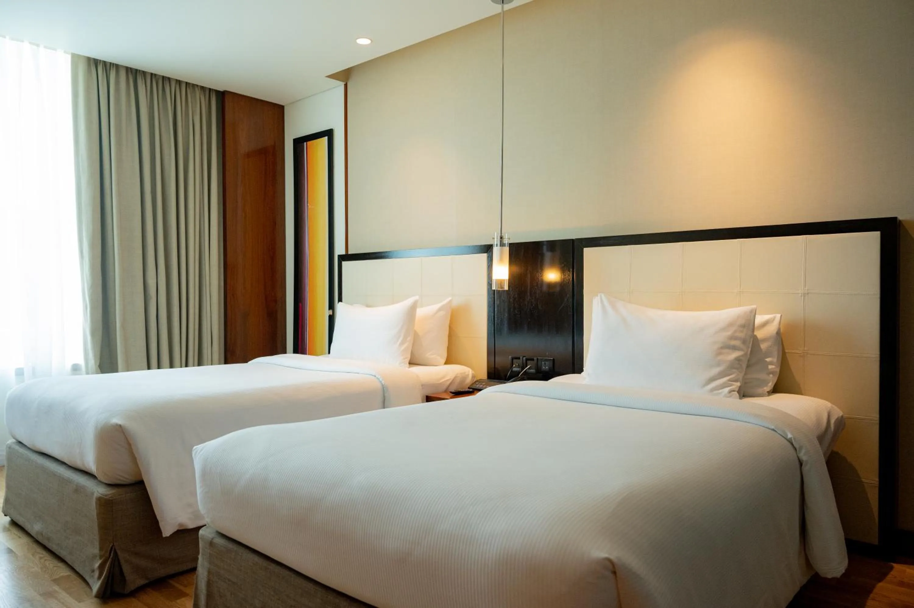 Bed in DoubleTree by Hilton-Pune Chinchwad