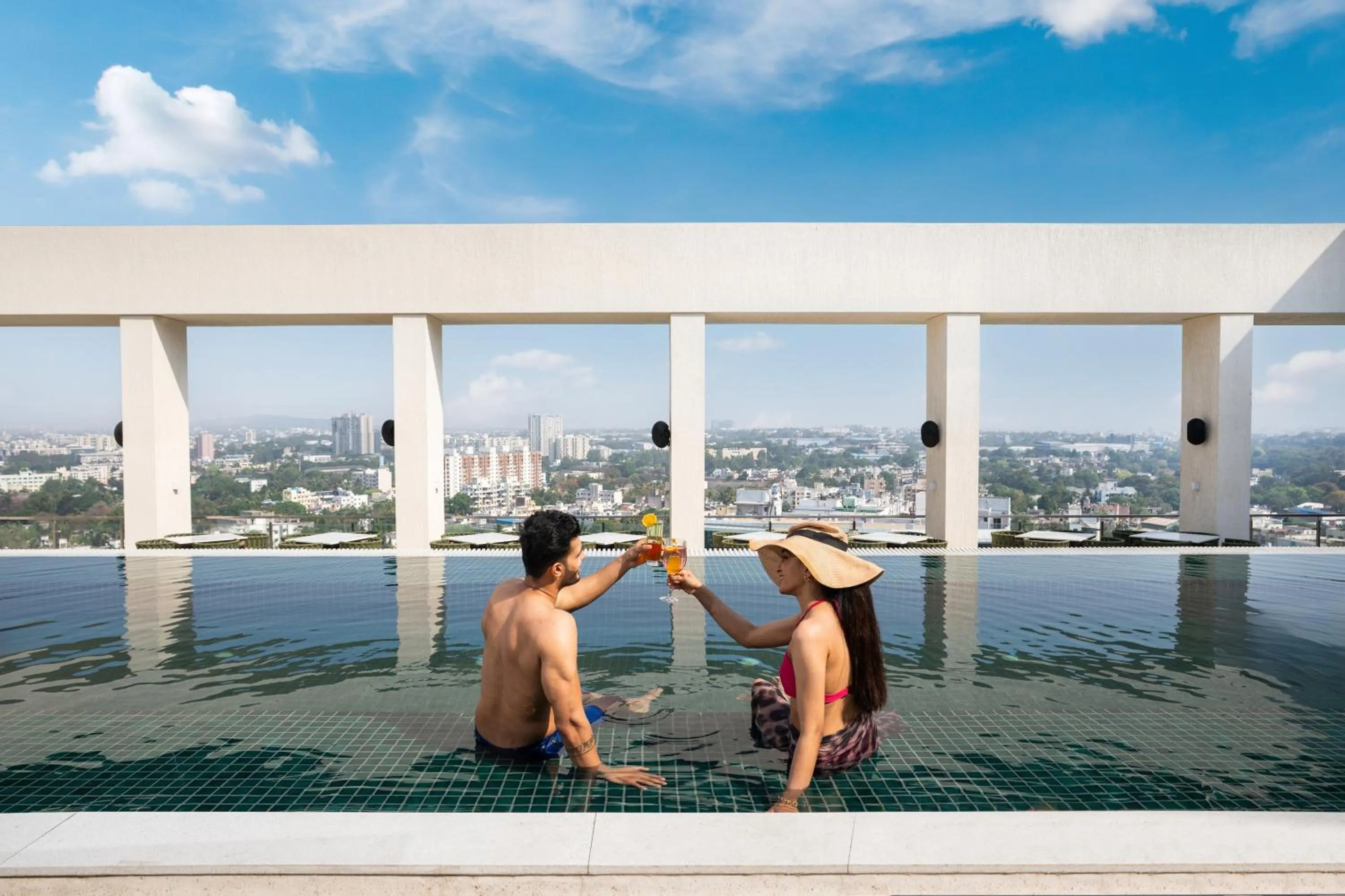 Swimming pool in DoubleTree by Hilton-Pune Chinchwad