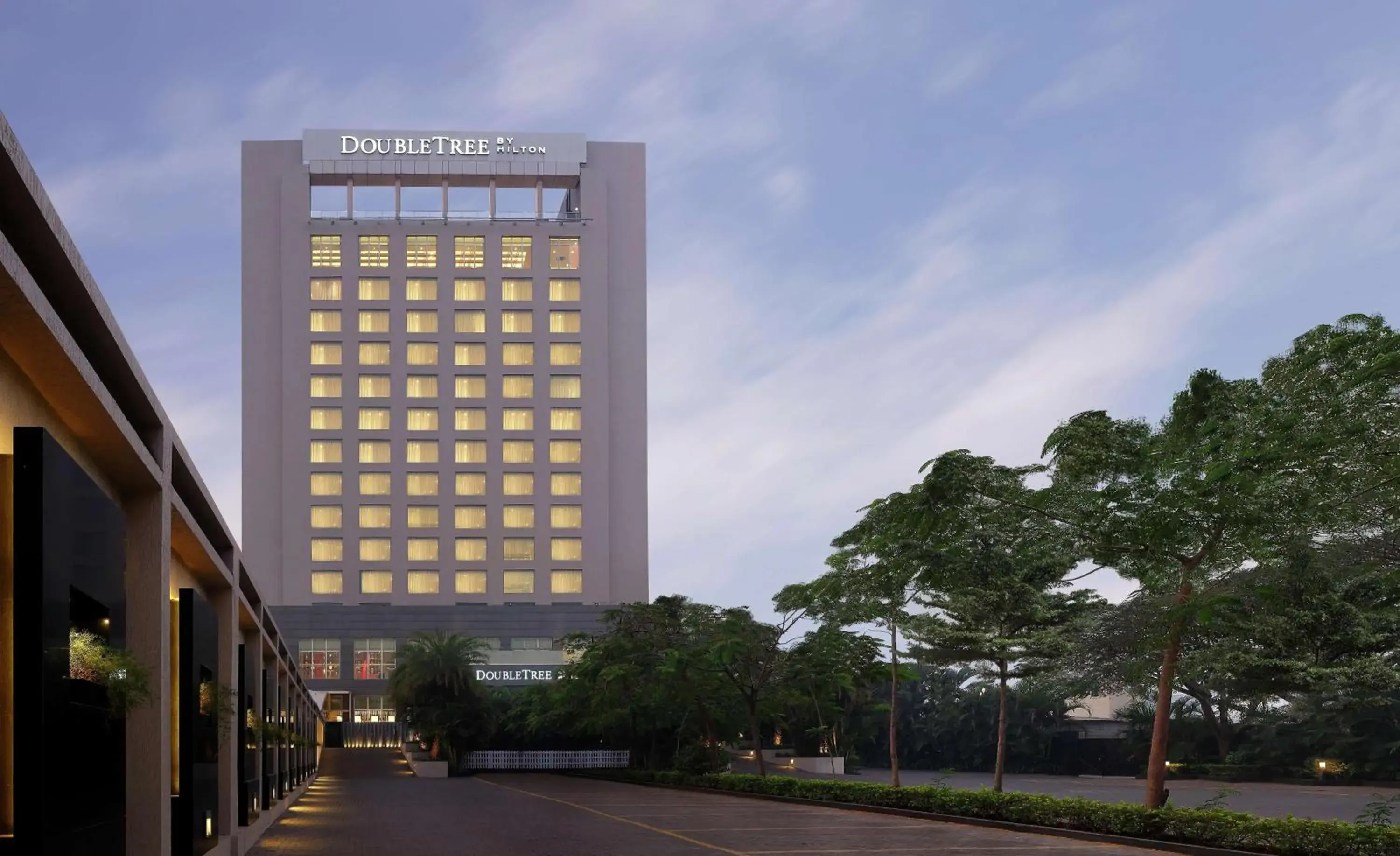 Property building in DoubleTree by Hilton-Pune Chinchwad Property building in DoubleTree by Hilton-Pune Chinchwad