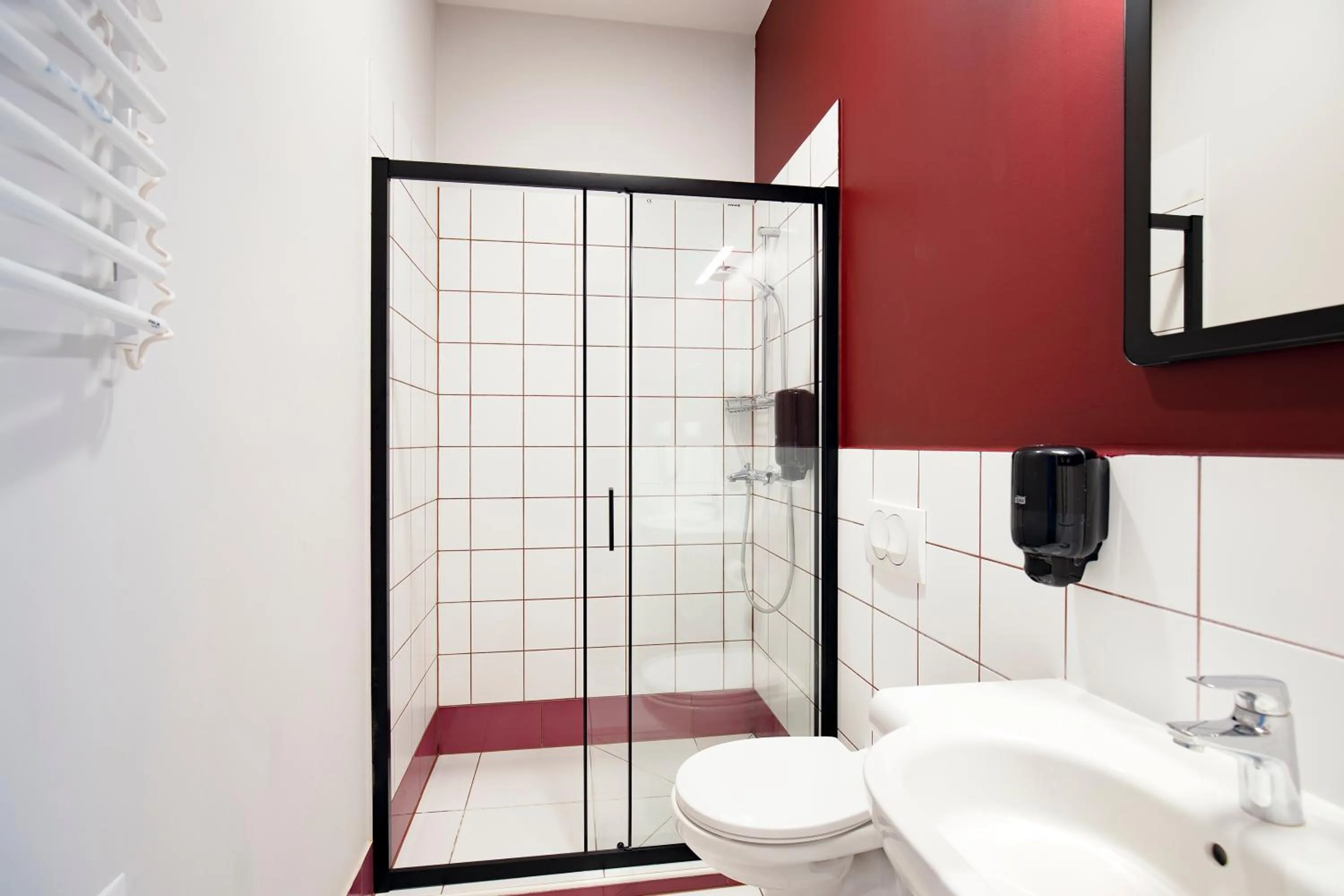 Bathroom in Maverick Athenaeum