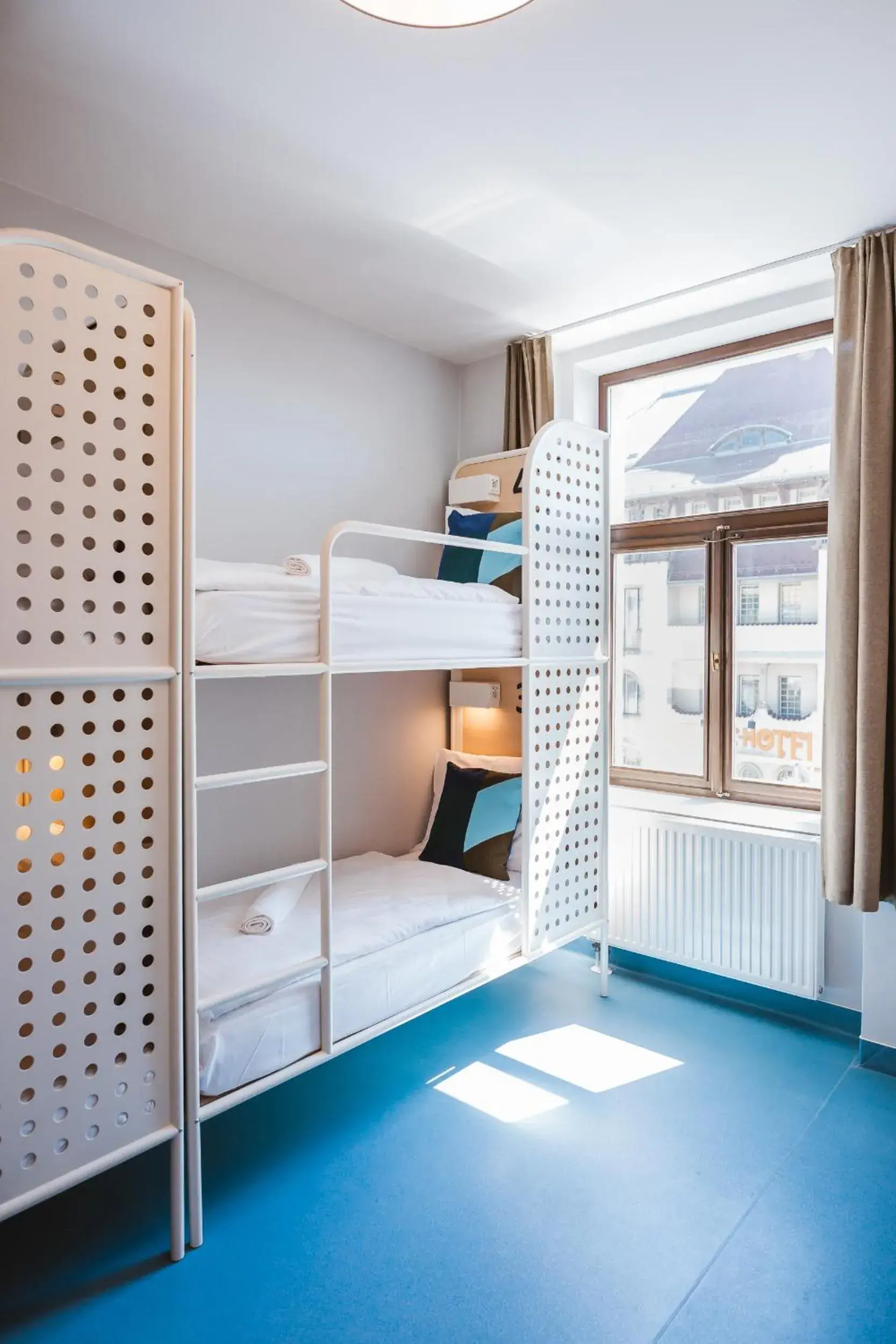 Quadruple Room with Shared Bathroom in NETIZEN Budapest Centre Quadruple Room with Shared Bathroom in NETIZEN Budapest Centre