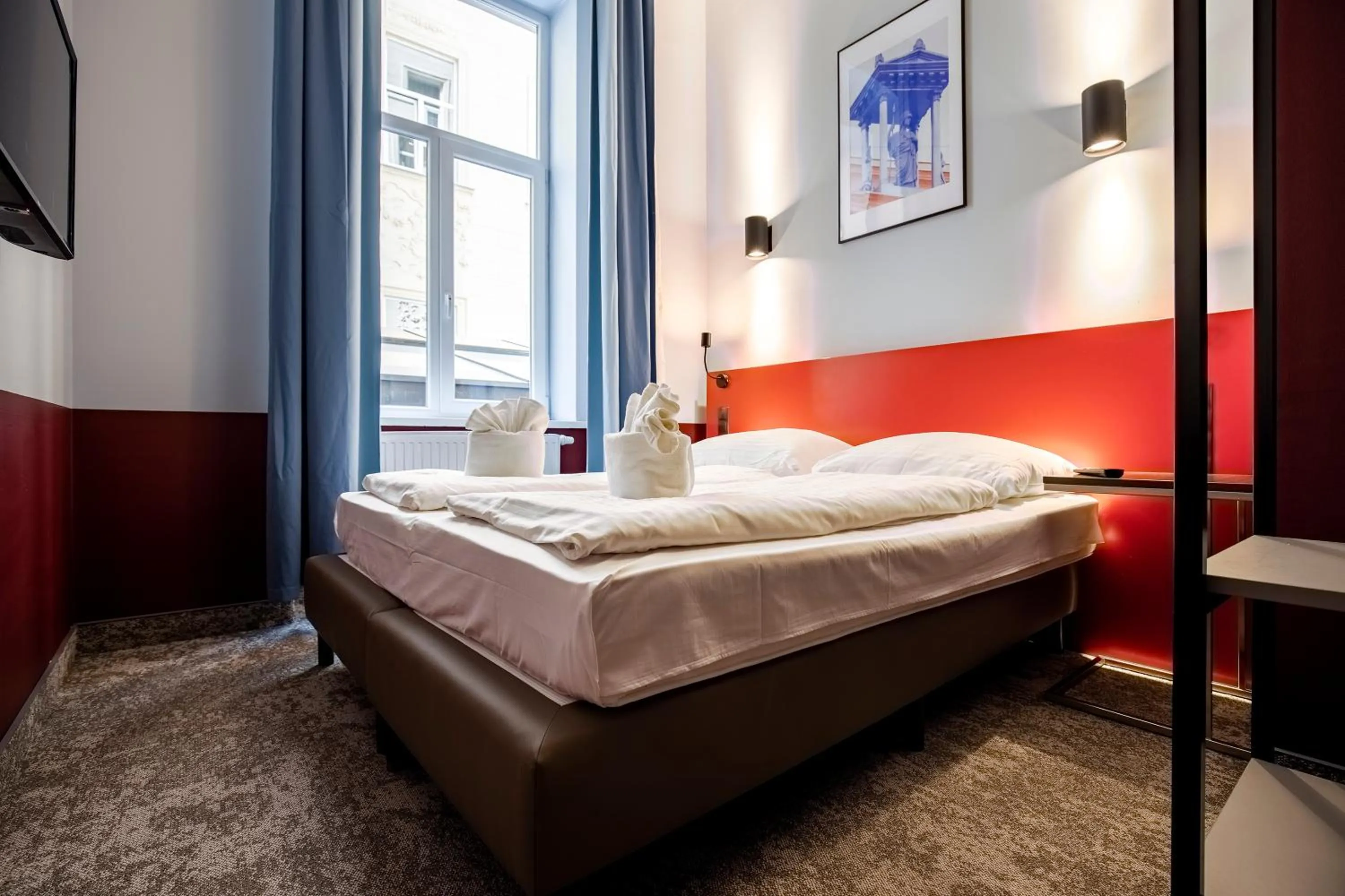 Bed in Maverick Athenaeum