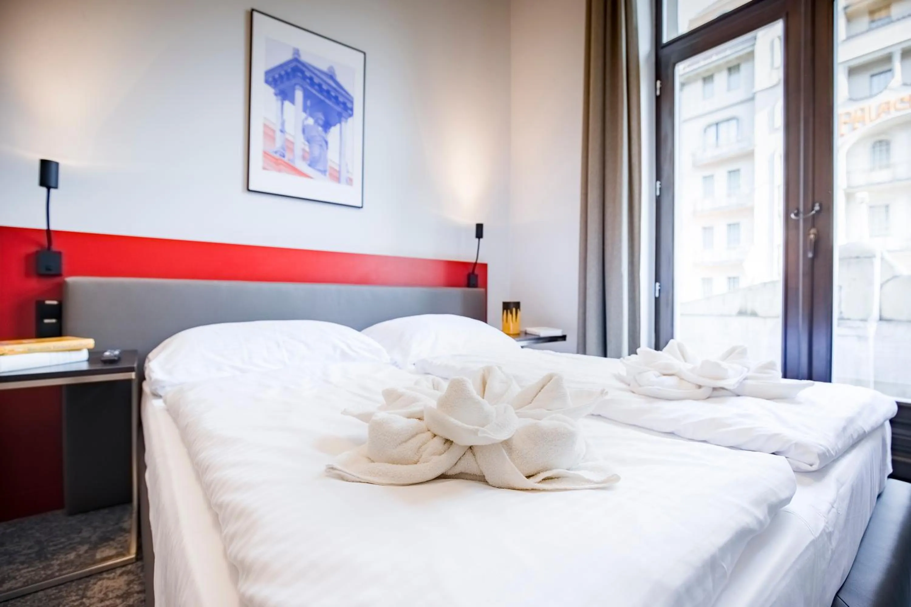 Bed in Maverick Athenaeum