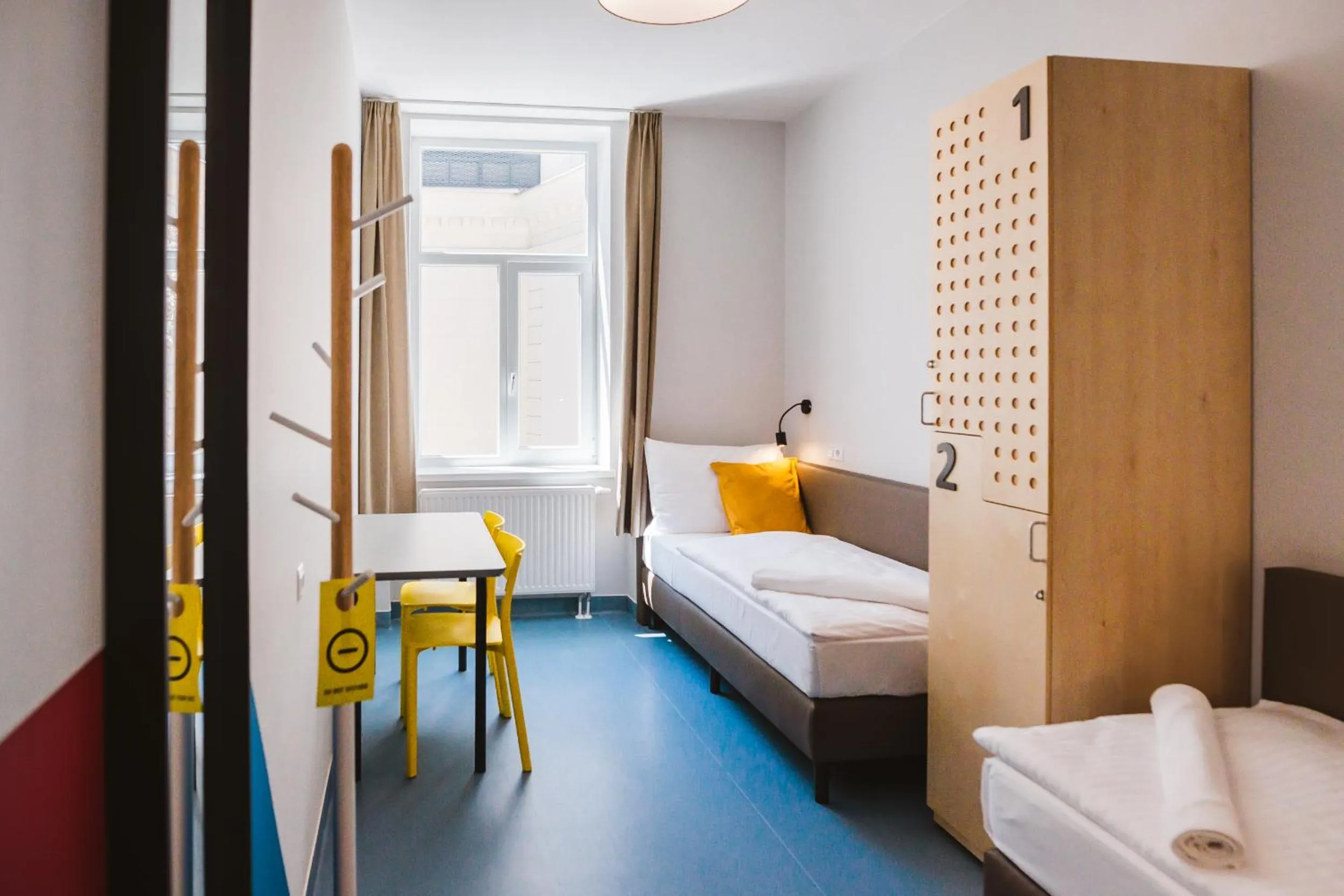 Twin Room with Shared Bathroom in NETIZEN Budapest Centre