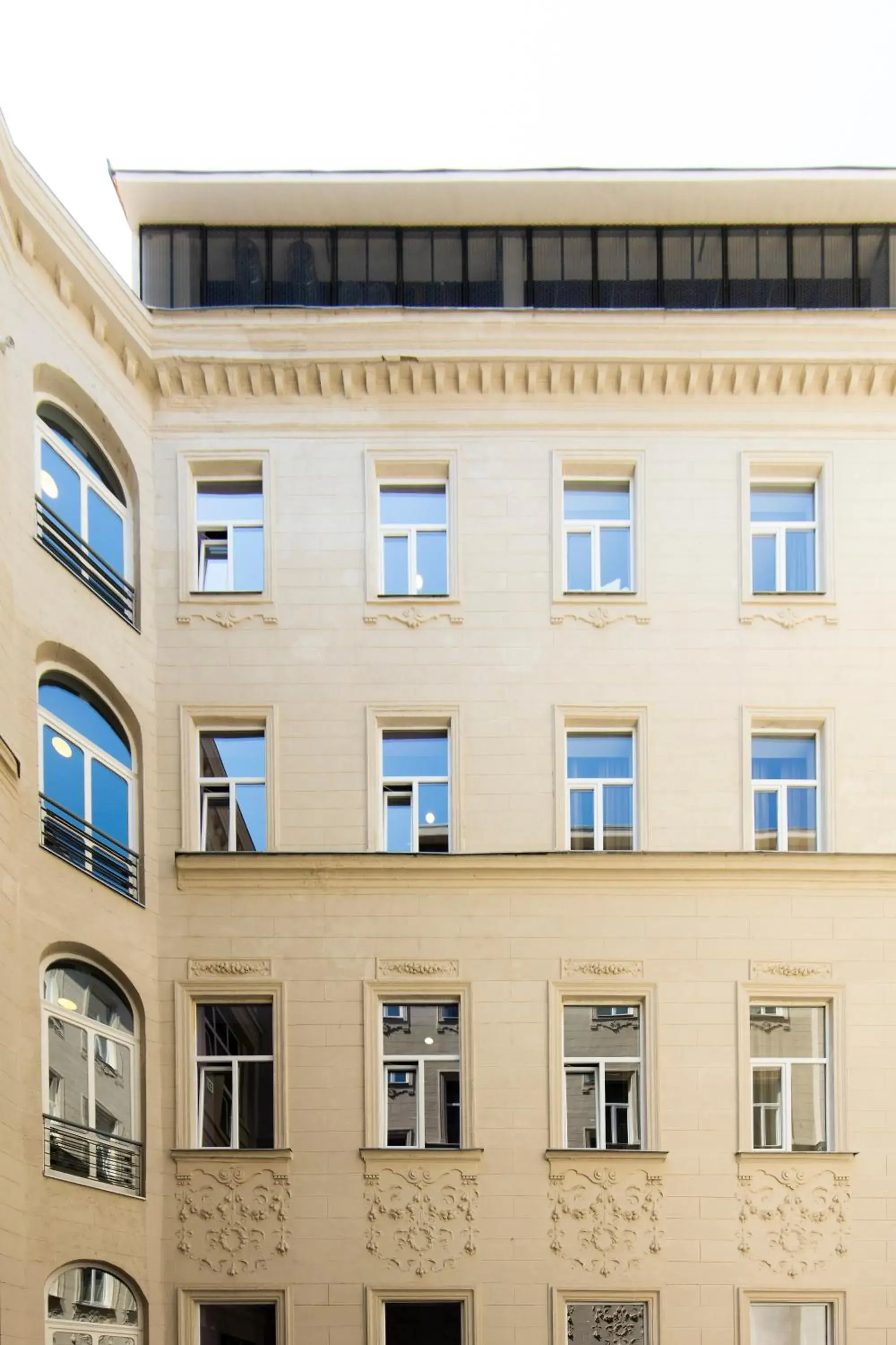 Property building in Maverick Athenaeum Property building in Maverick Athenaeum