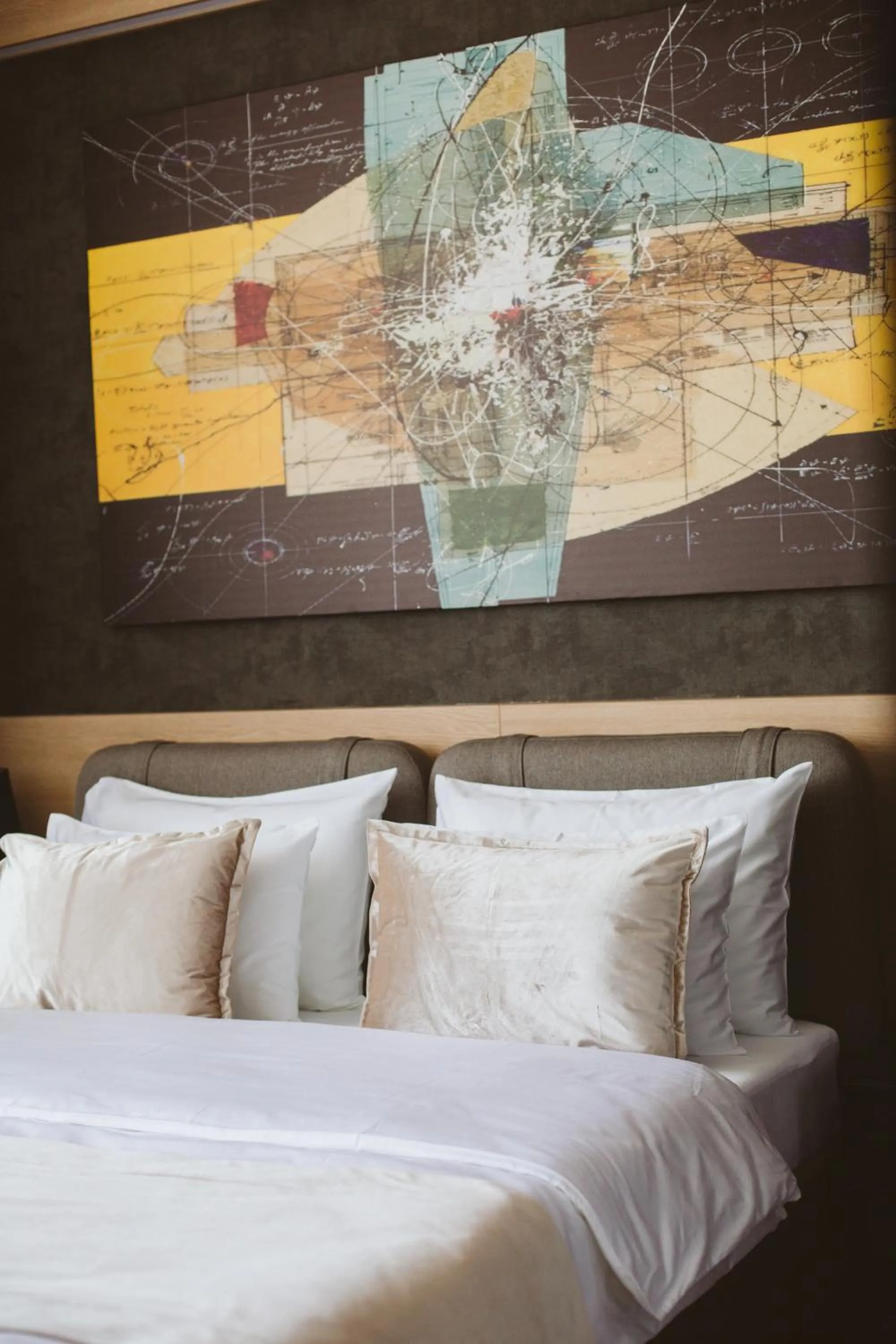 Bed in Maccani Black Luxury Suites