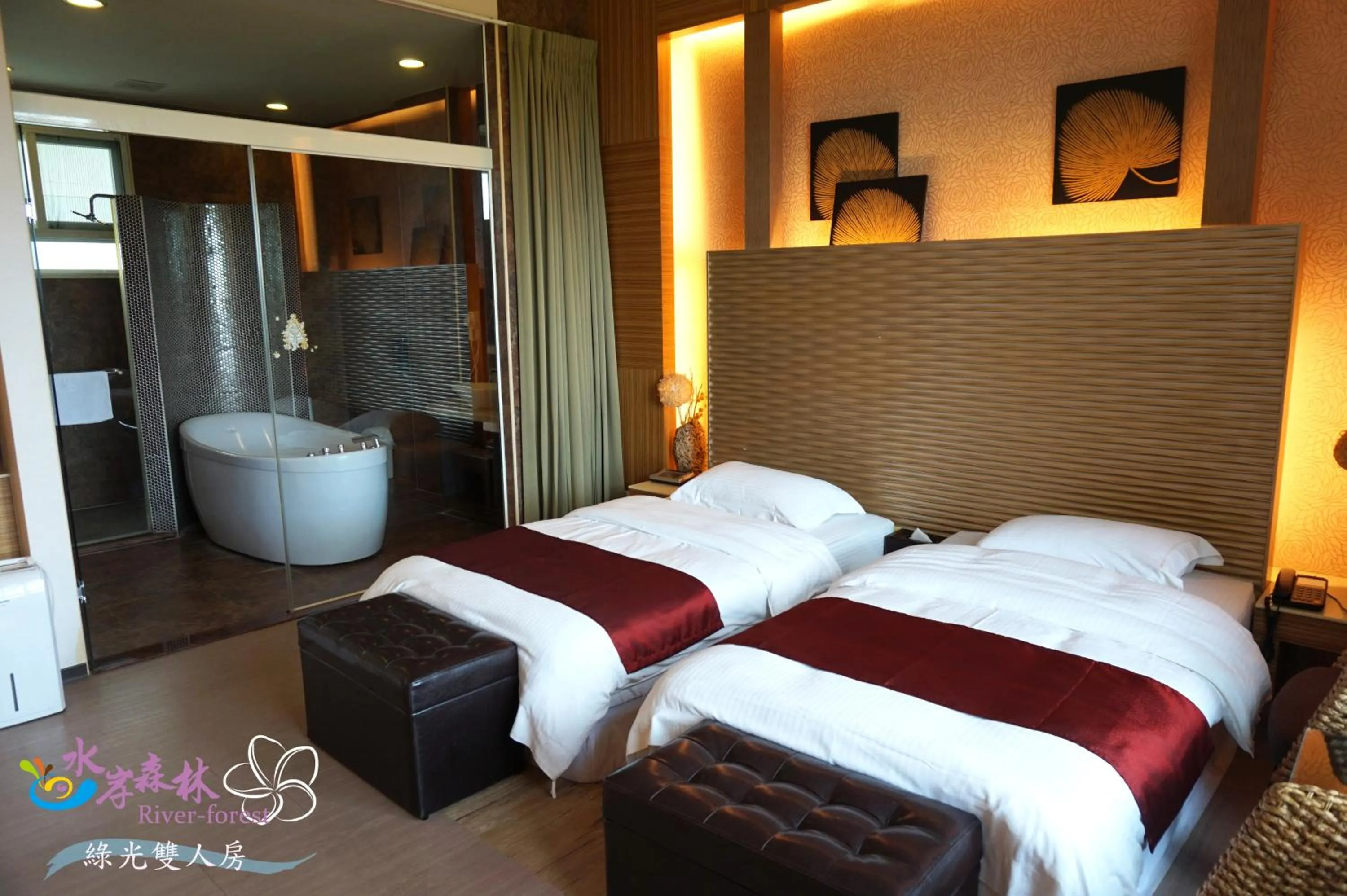 Decorative detail, Bed in River Forest Leisure Farm