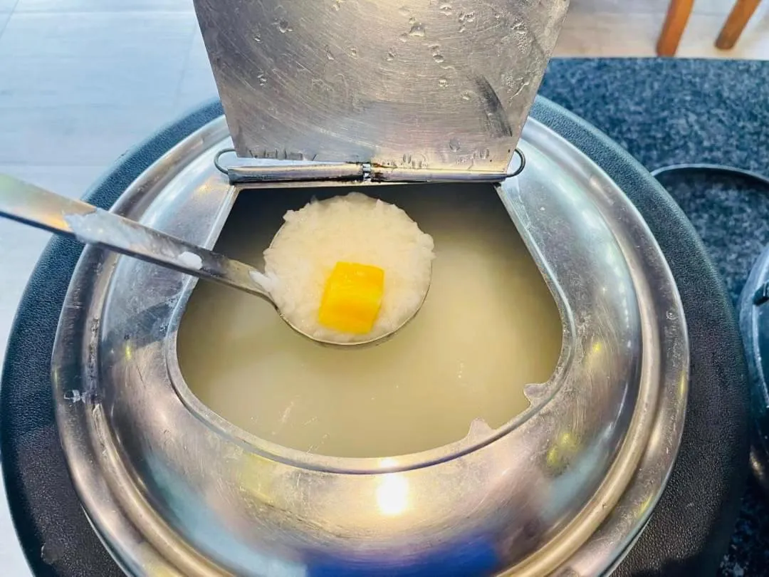 Breakfast in River Forest Leisure Farm