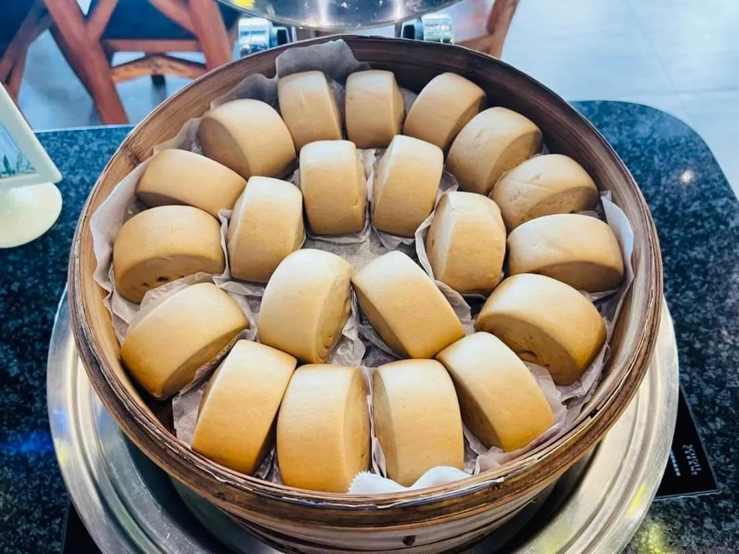 Breakfast in River Forest Leisure Farm