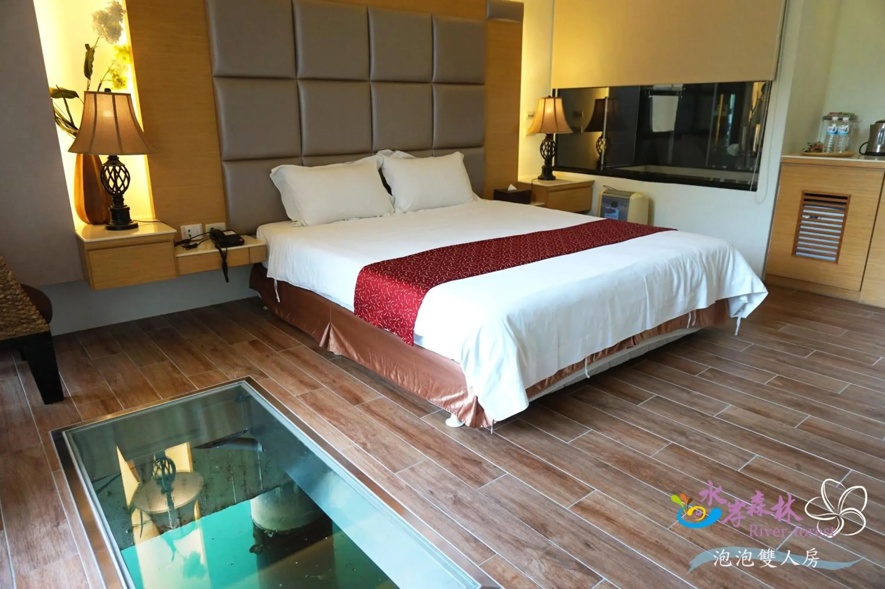 Bed in River Forest Leisure Farm Bed in River Forest Leisure Farm