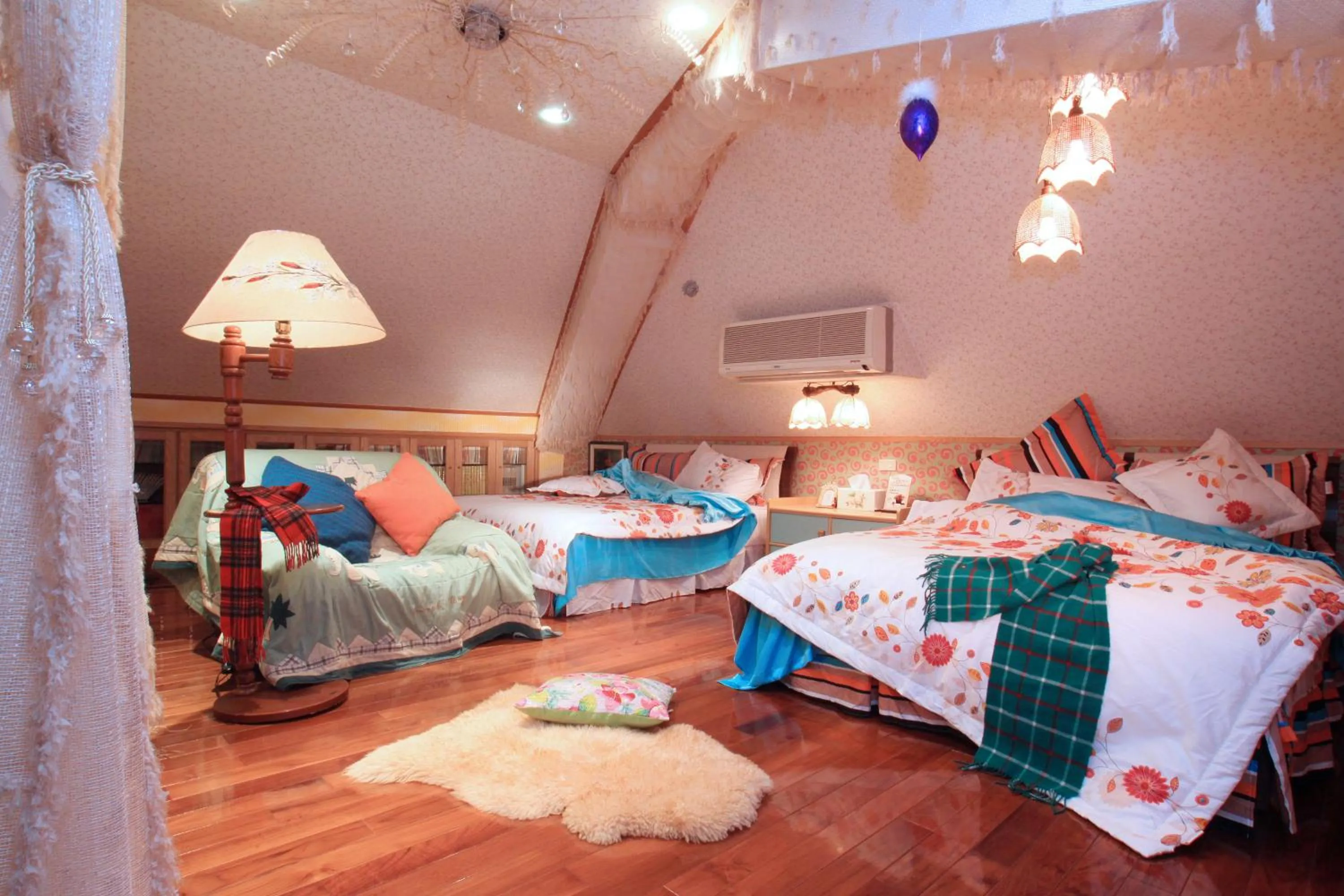 Bed in The Dew B&B 晨露庄 民宿