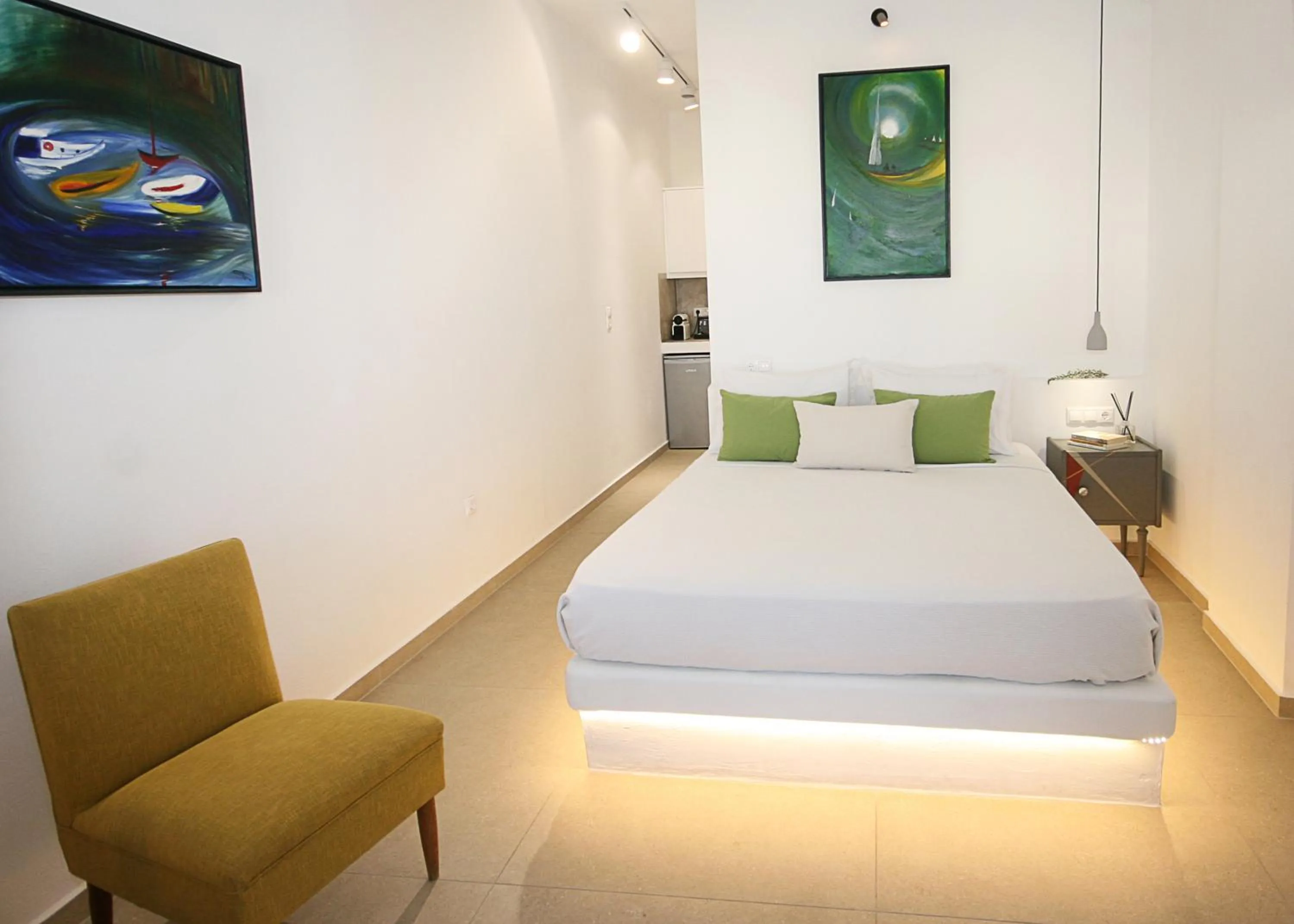 Photo of the whole room, Bed in Kallichoron Art Boutique Hotel